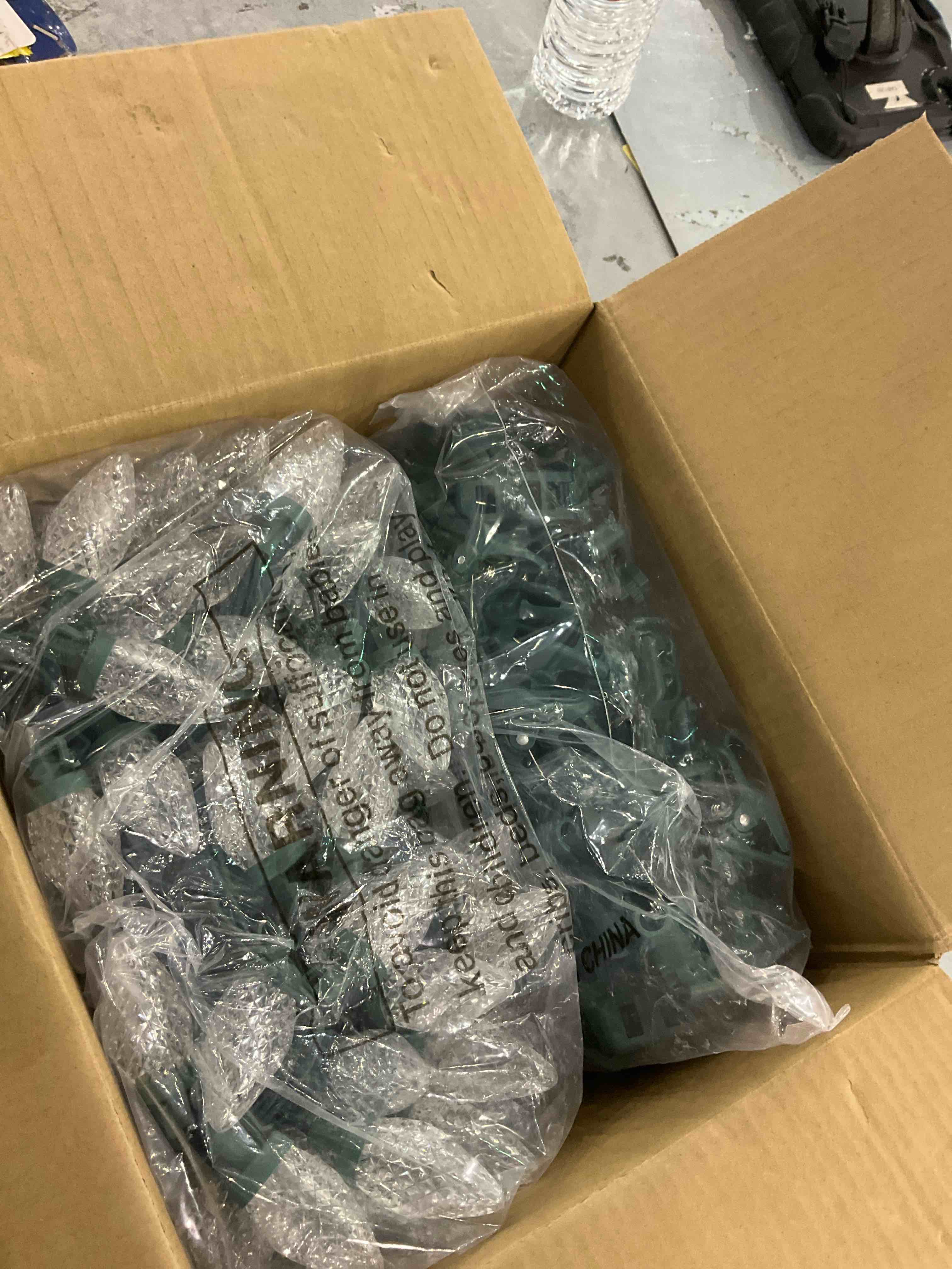 https://s3.amazonaws.com/lotting-images-prod/bidfta/TEA0287654_1735912112322.jpeg