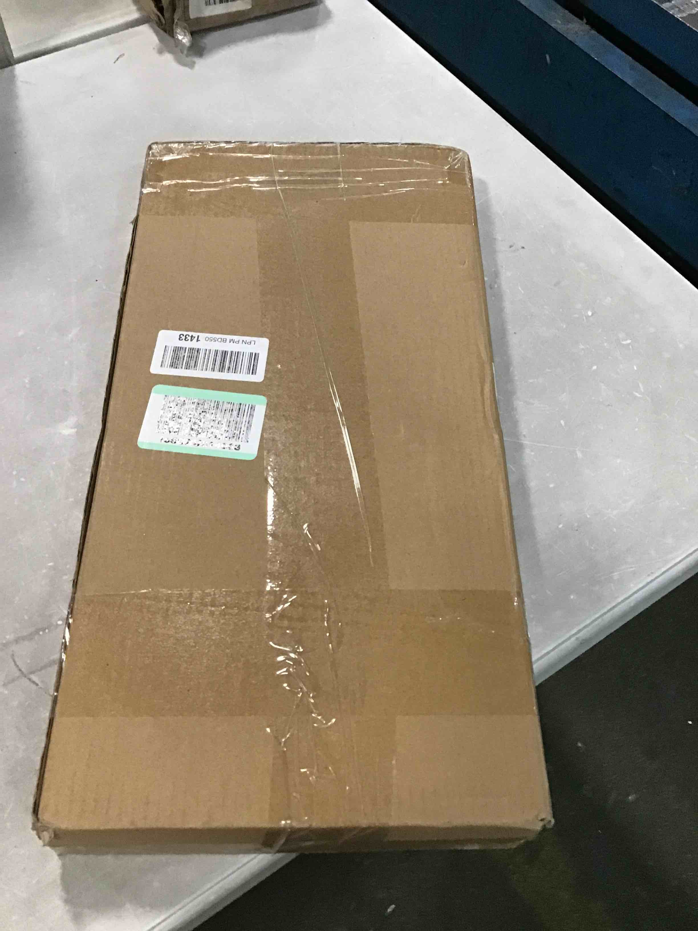 https://s3.amazonaws.com/lotting-images-prod/bidfta/TEA0288476_1728014825884.jpeg