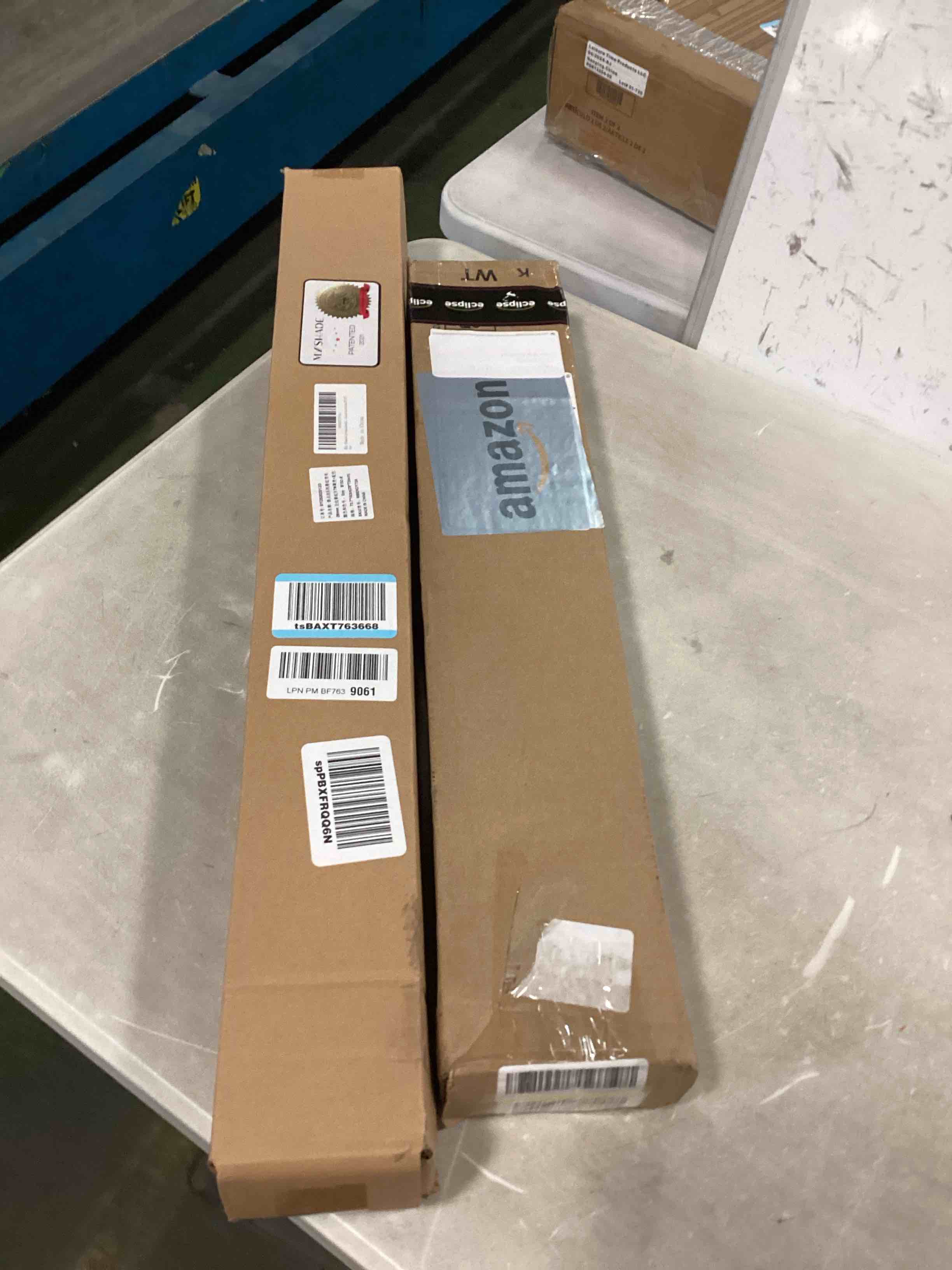 https://s3.amazonaws.com/lotting-images-prod/bidfta/TEA0289274_1727484787102.jpeg