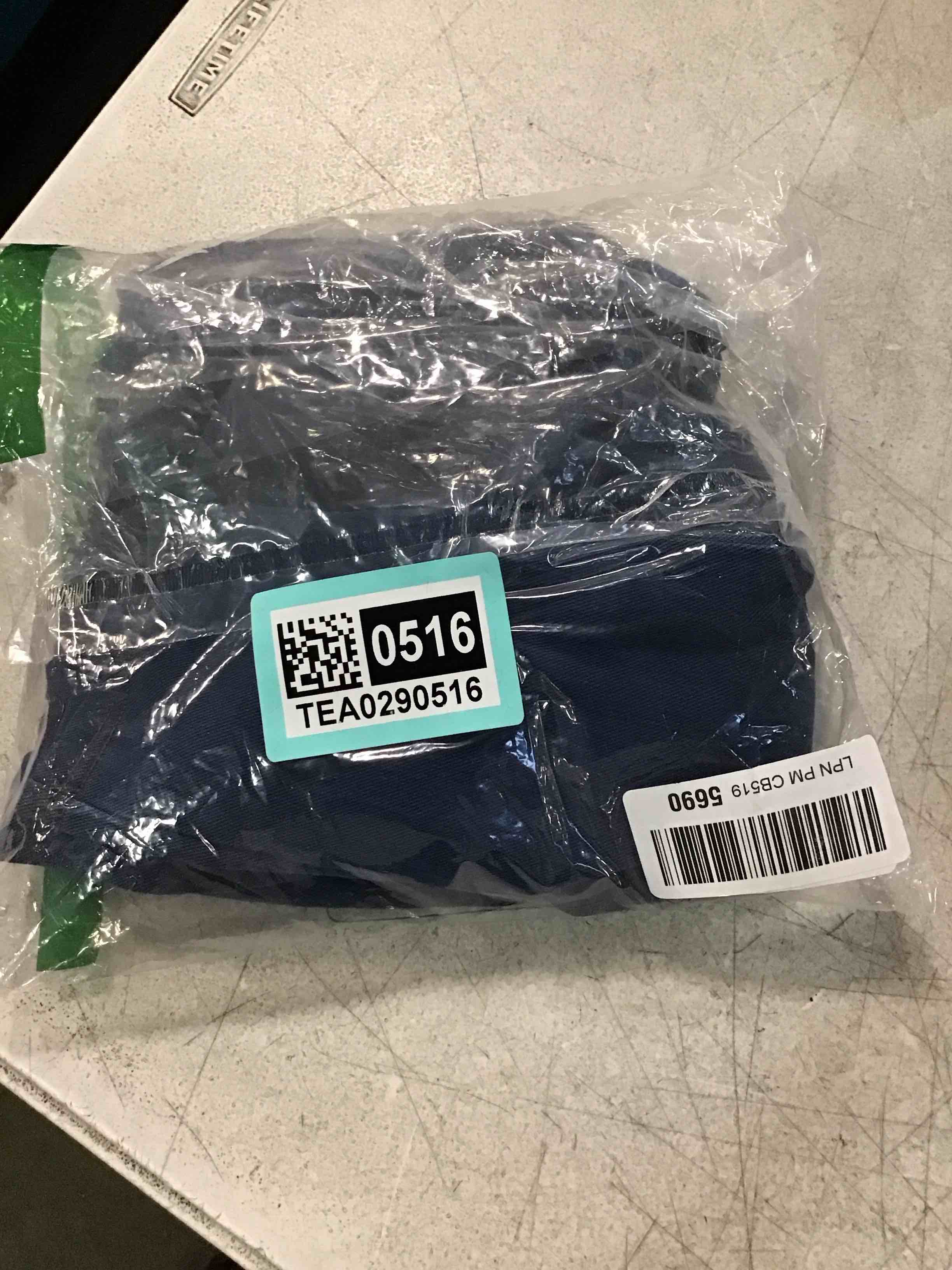 https://s3.amazonaws.com/lotting-images-prod/bidfta/TEA0290516_1727821955235.jpeg