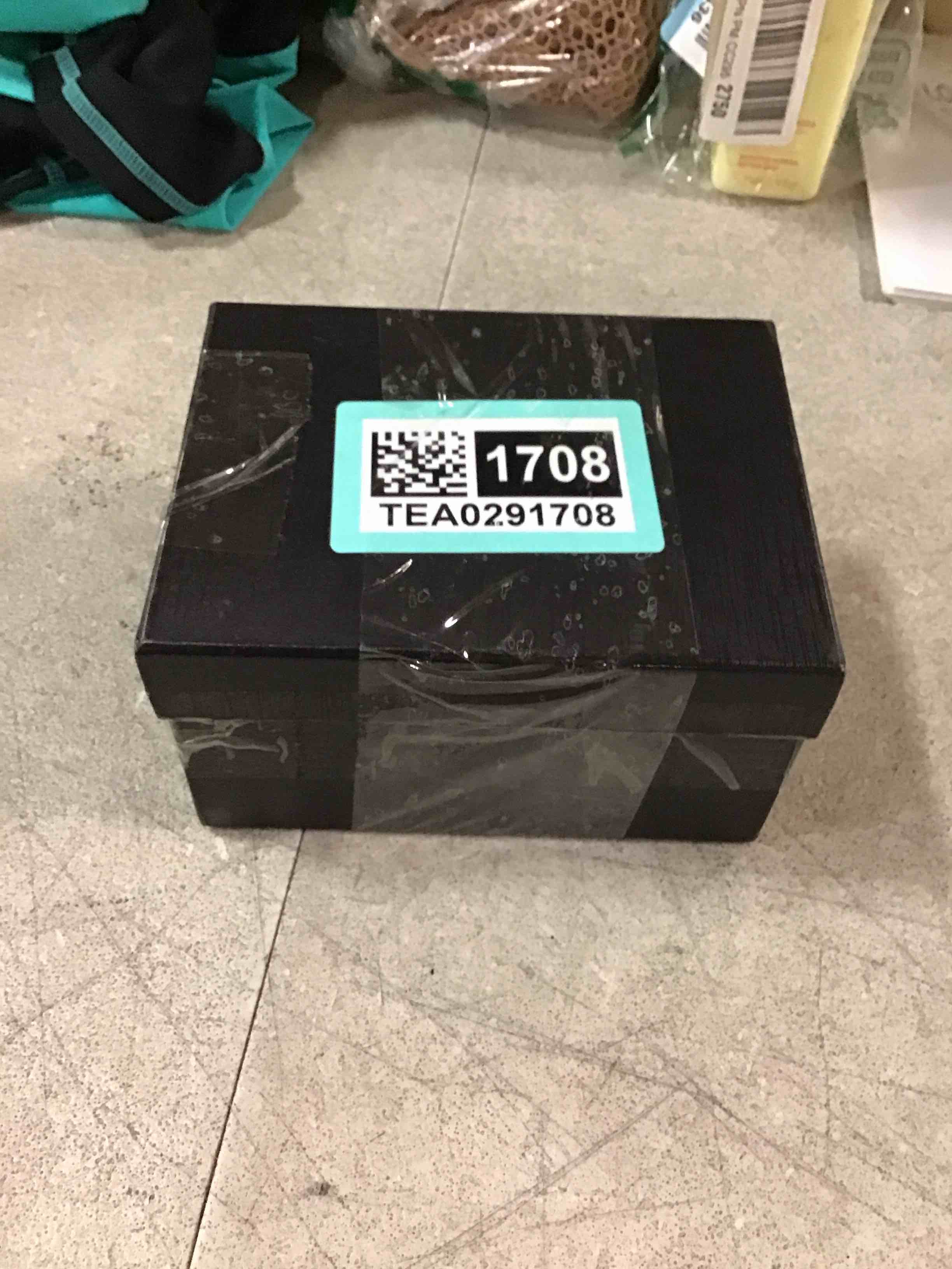 https://s3.amazonaws.com/lotting-images-prod/bidfta/TEA0291708_1726800667207.jpeg