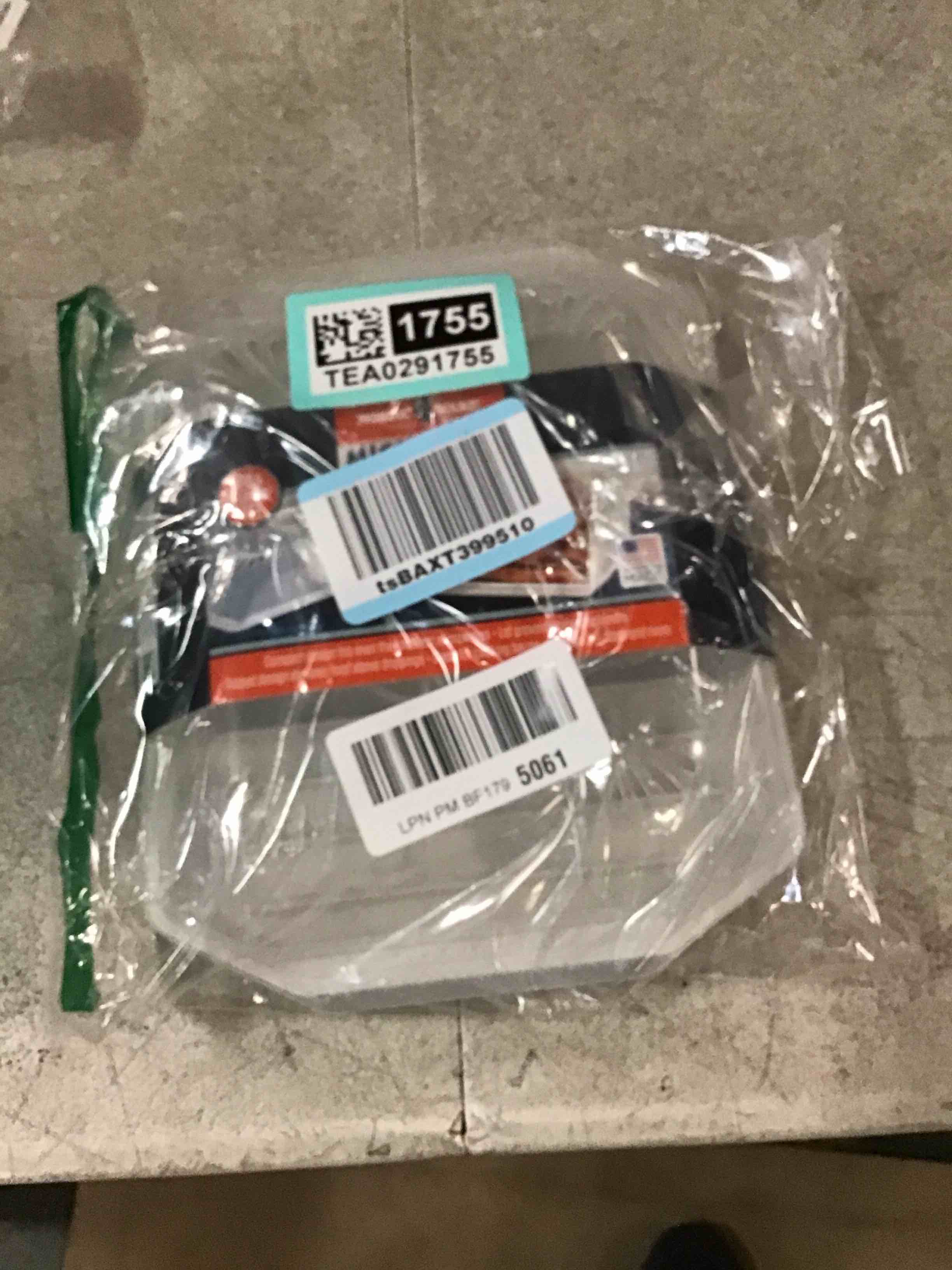 https://s3.amazonaws.com/lotting-images-prod/bidfta/TEA0291755_1726796829901.jpeg