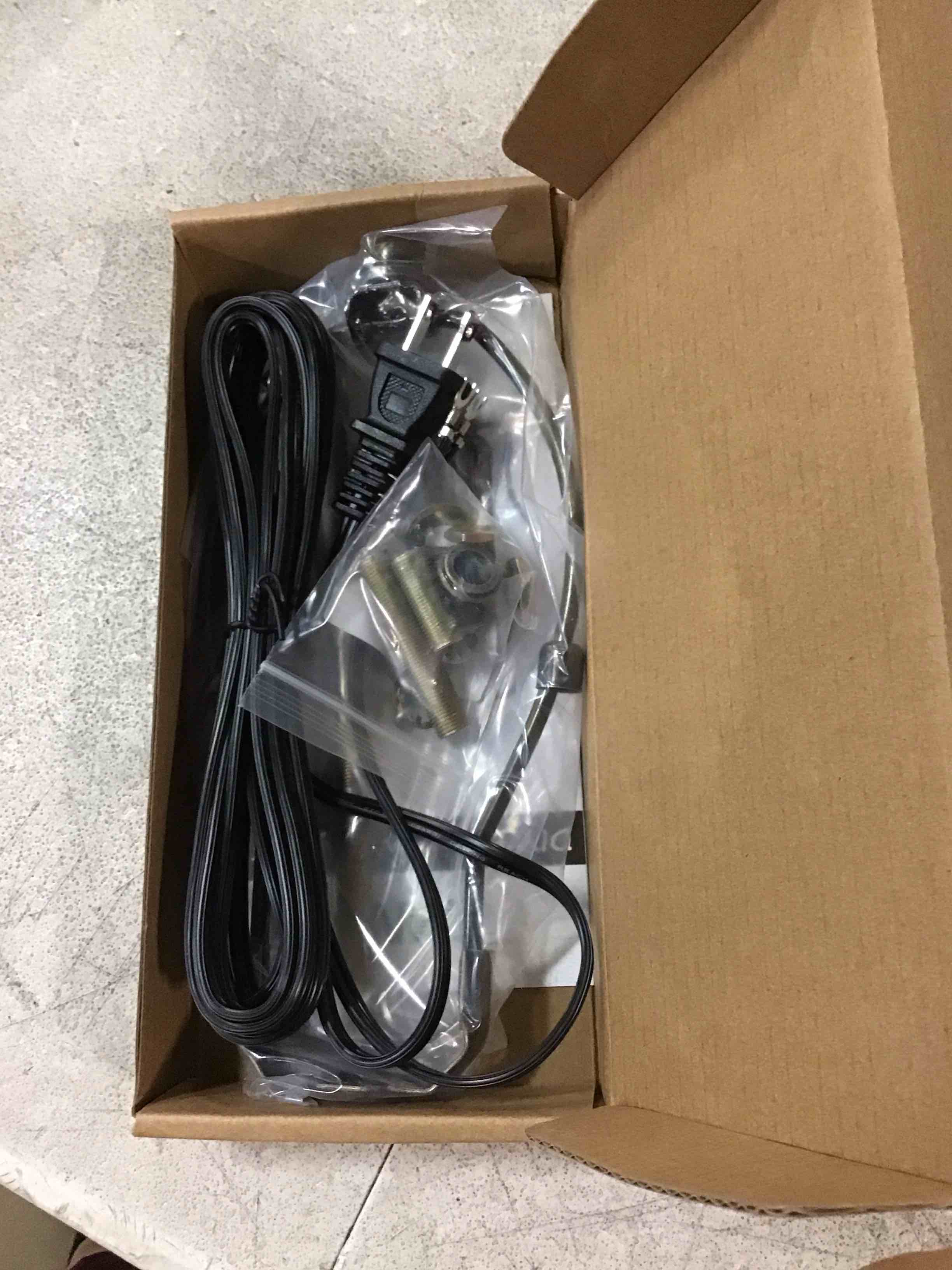 https://s3.amazonaws.com/lotting-images-prod/bidfta/TEA0291760_1726796309641.jpeg
