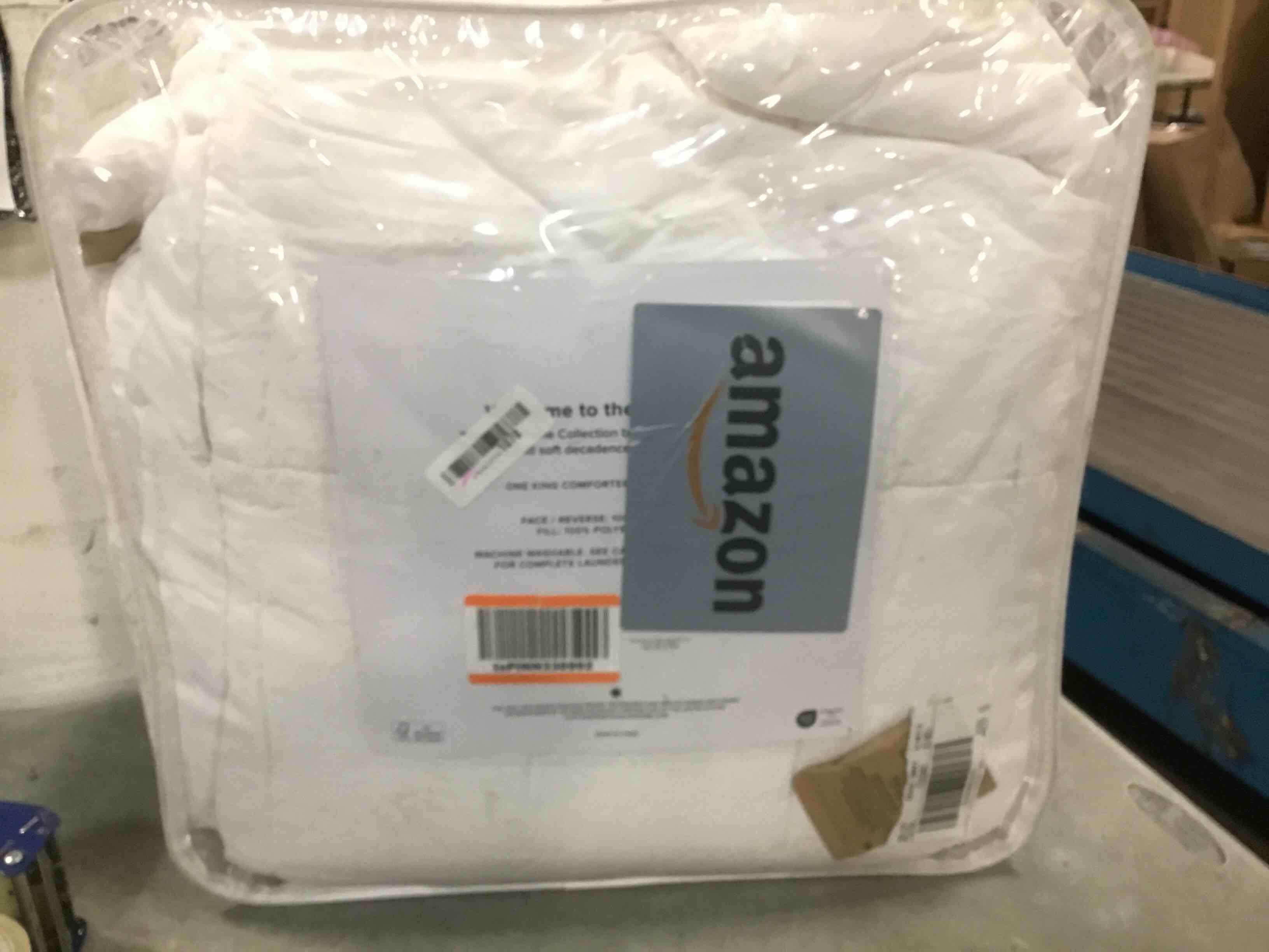 UGG 23743 Aimee King Basic Comforter Machine Washable Quilted Moisture