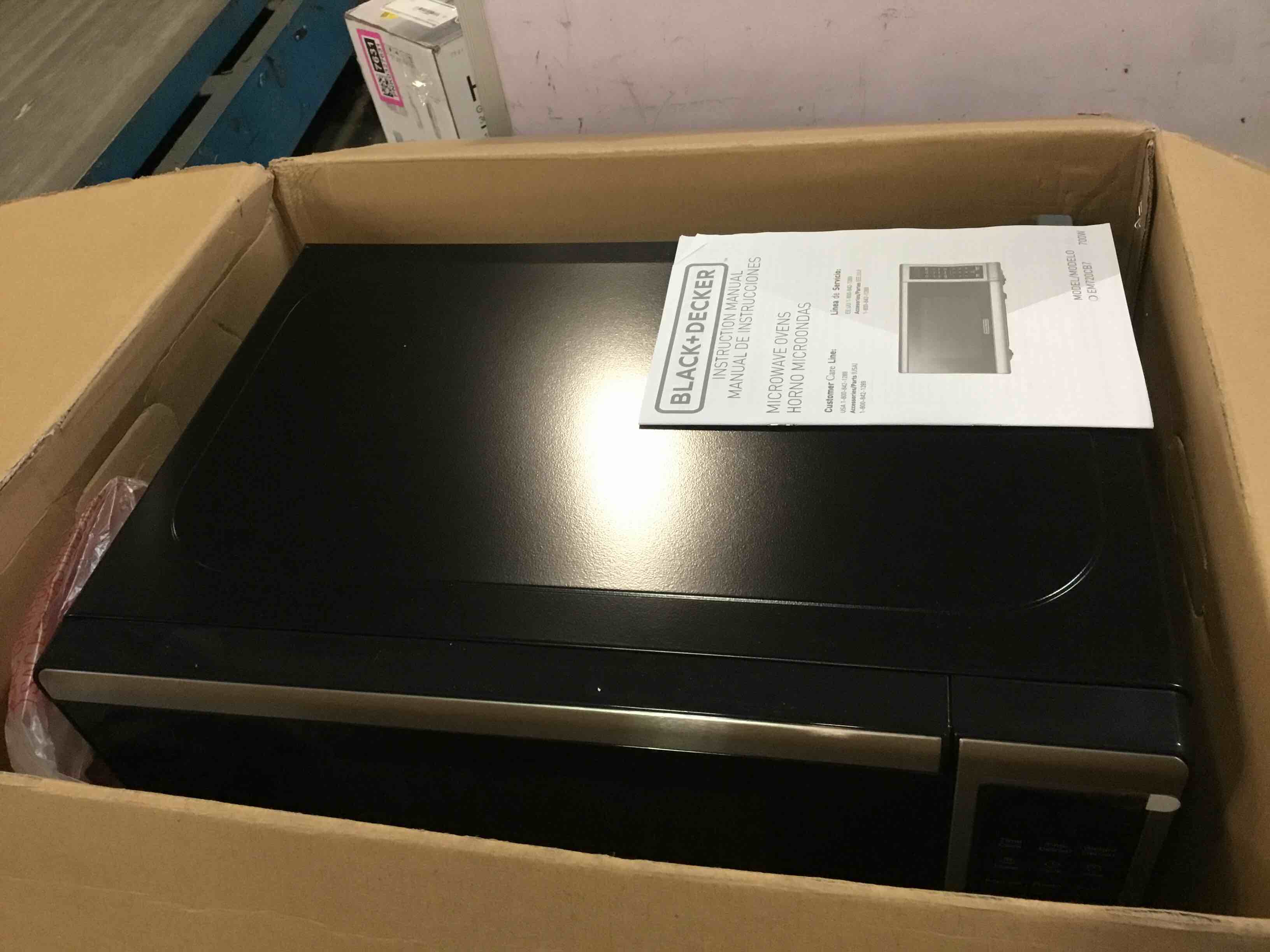https://s3.amazonaws.com/lotting-images-prod/bidfta/TEA0292645_1727717582399.jpeg