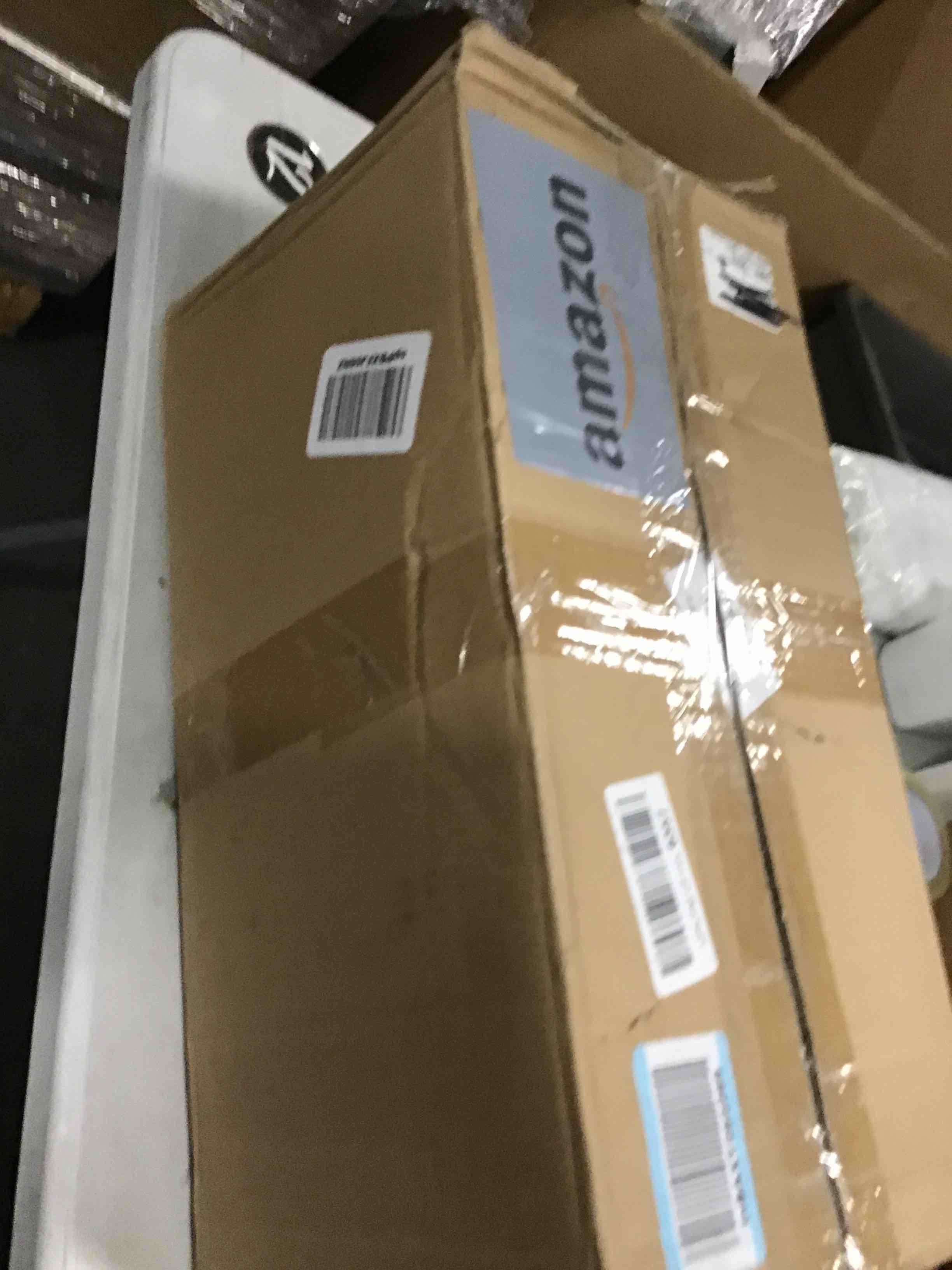 https://s3.amazonaws.com/lotting-images-prod/bidfta/TEA0295993_1726575133622.jpeg