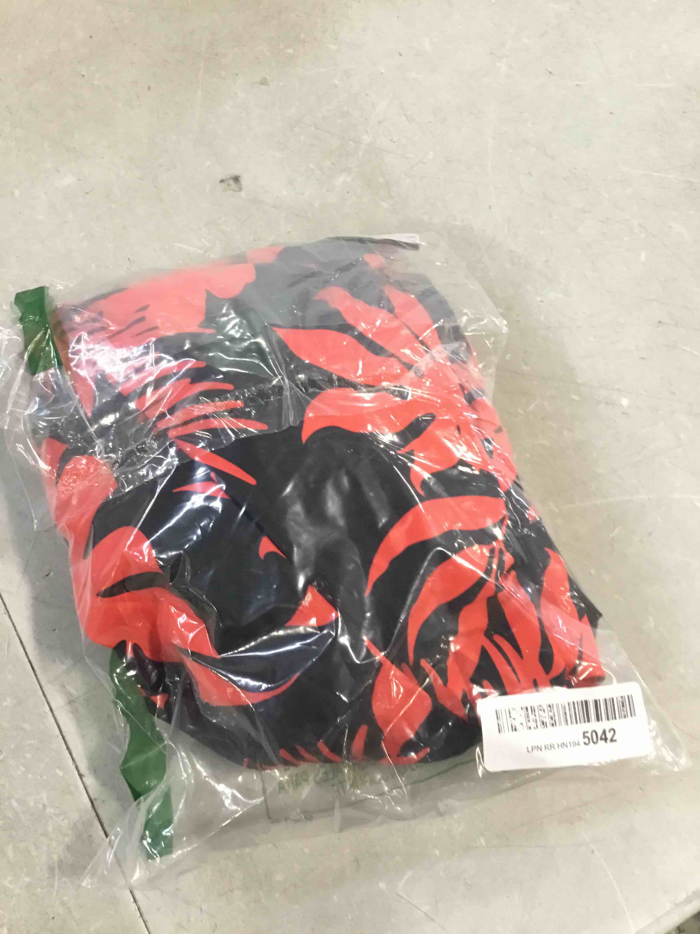https://s3.amazonaws.com/lotting-images-prod/bidfta/TEA0298244_1729013476150.jpeg