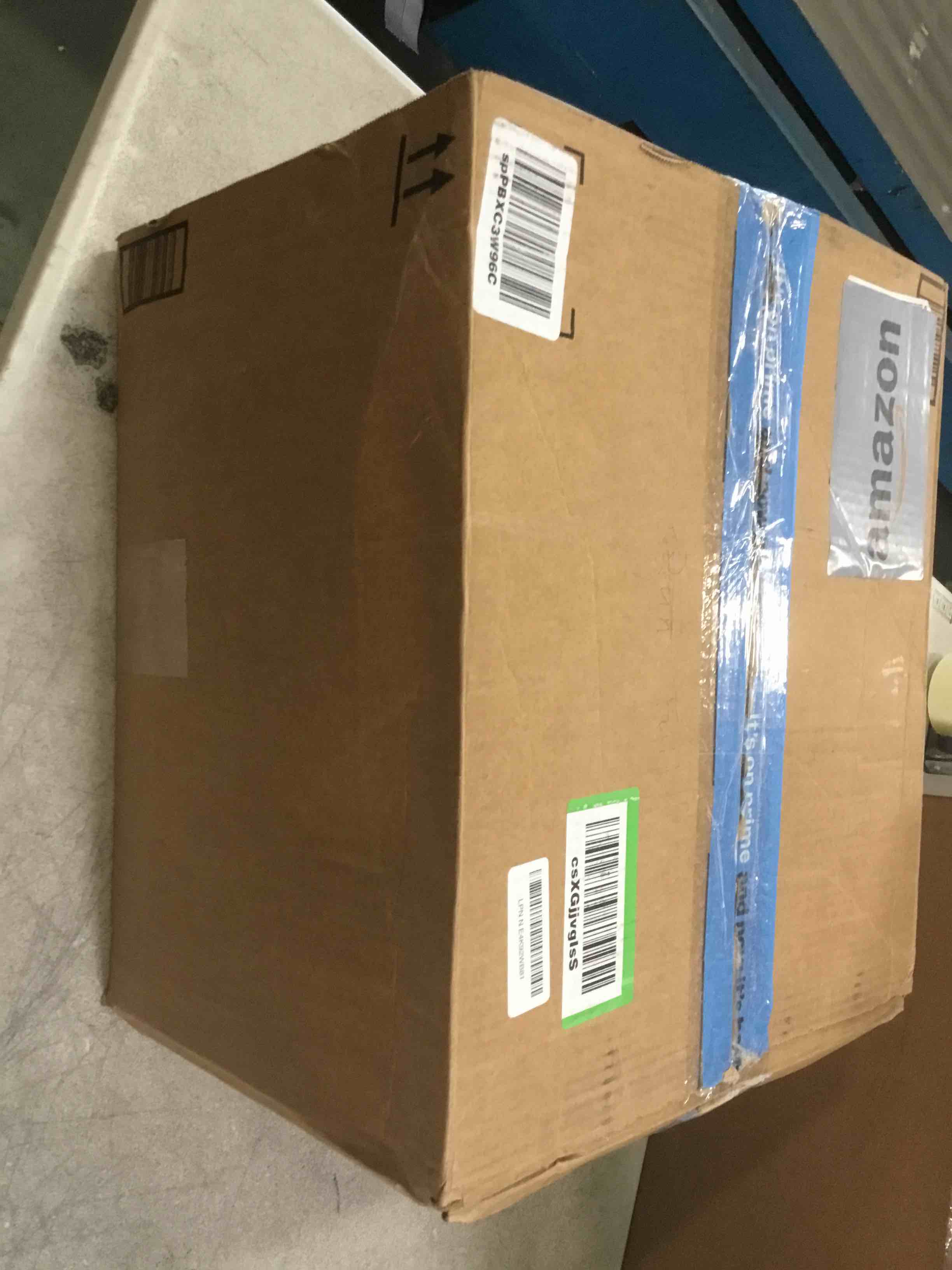https://s3.amazonaws.com/lotting-images-prod/bidfta/TEA0299029_1728570488546.jpeg