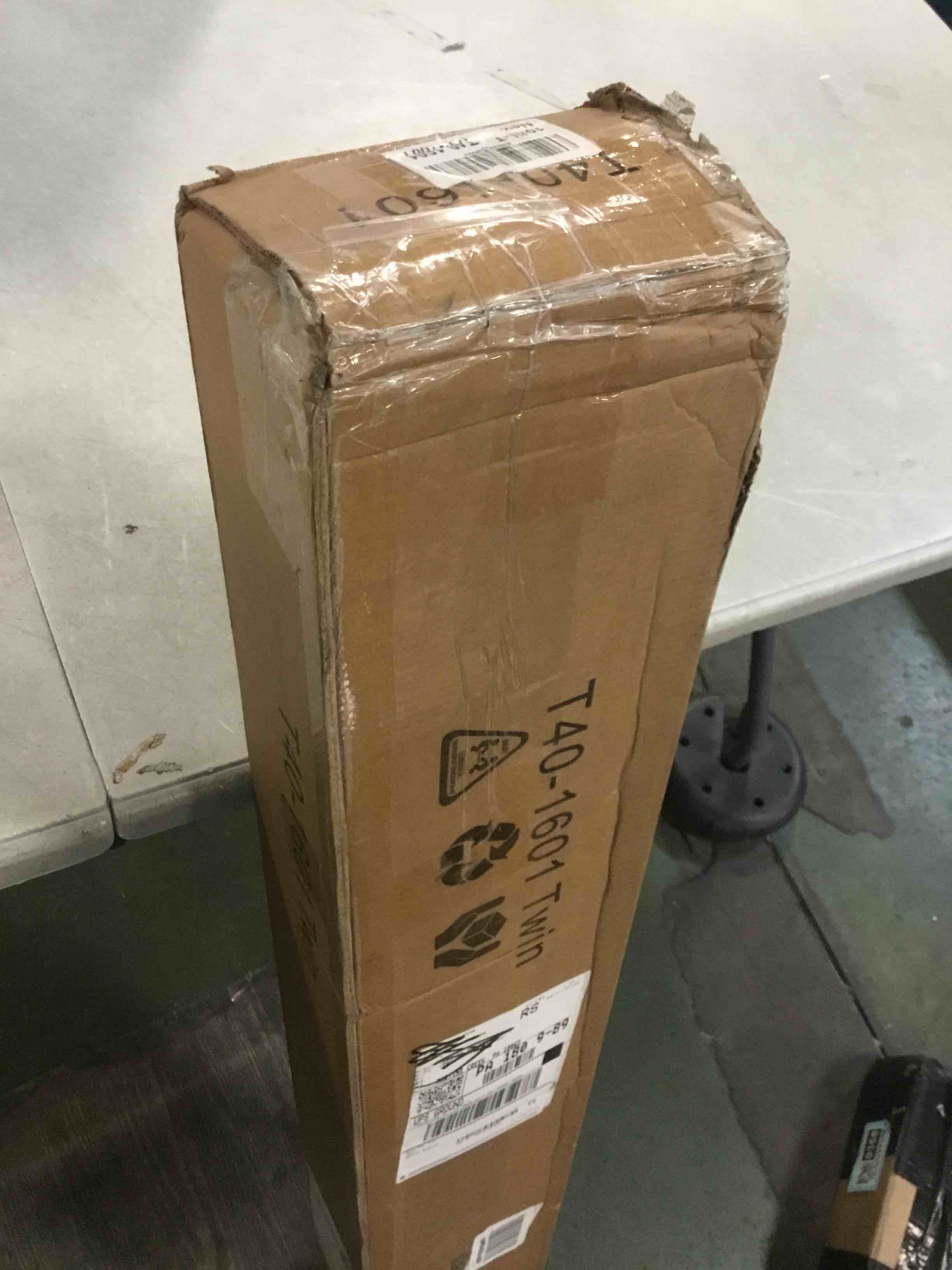 https://s3.amazonaws.com/lotting-images-prod/bidfta/TEA0299355_1728476003640.jpeg