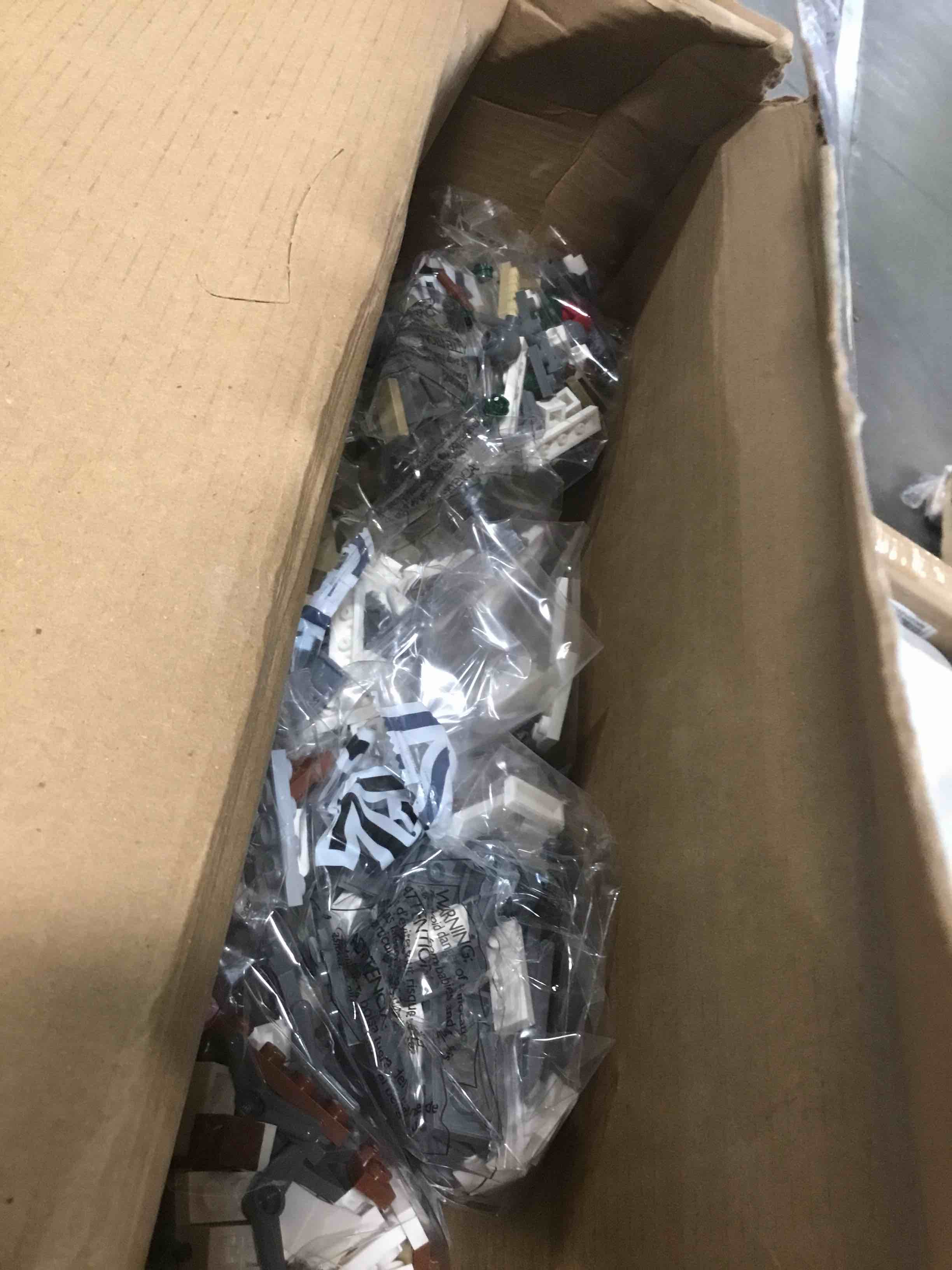 https://s3.amazonaws.com/lotting-images-prod/bidfta/TEA0300104_1727700450933.jpeg