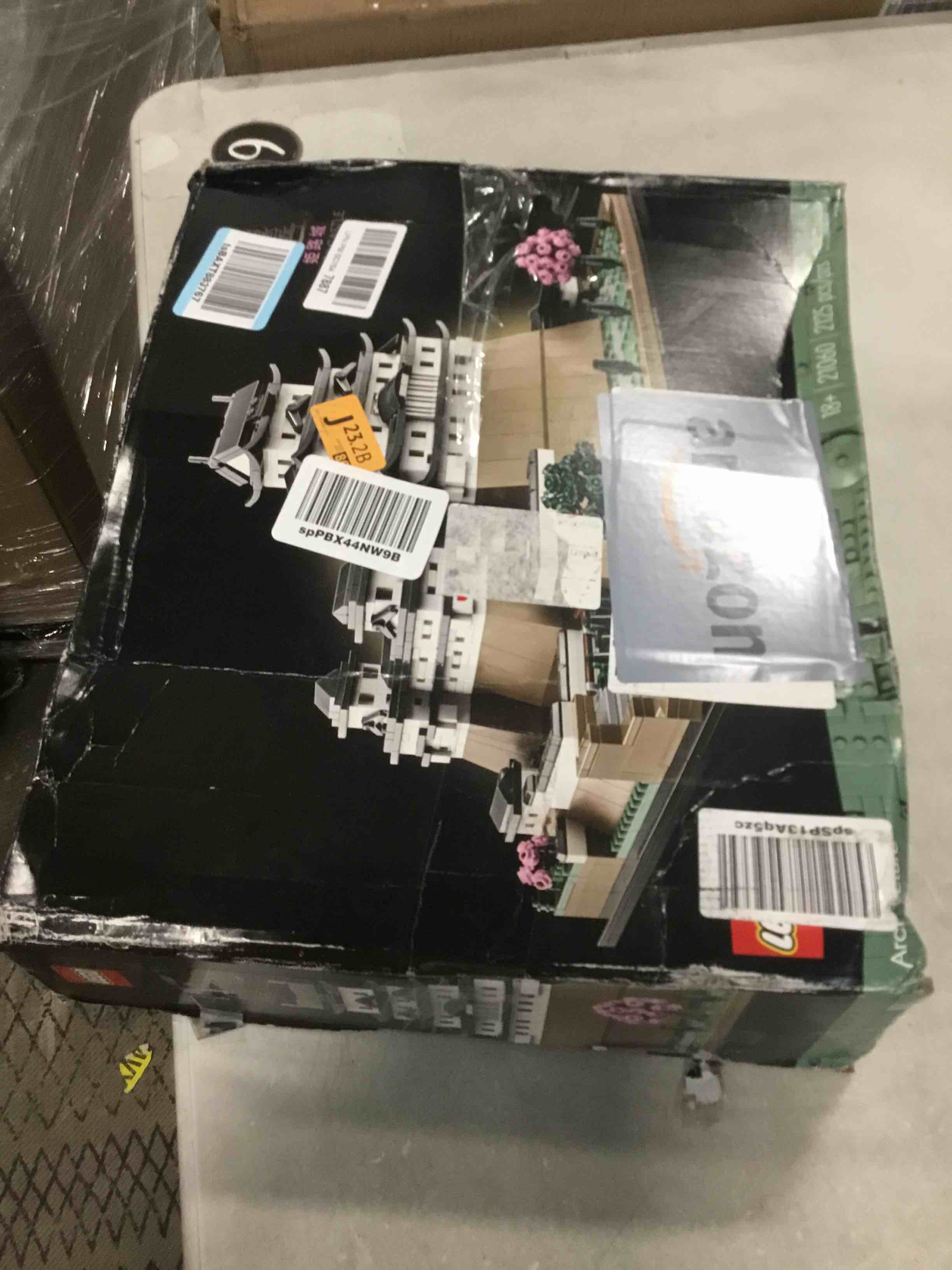 https://s3.amazonaws.com/lotting-images-prod/bidfta/TEA0300104_1727700472290.jpeg