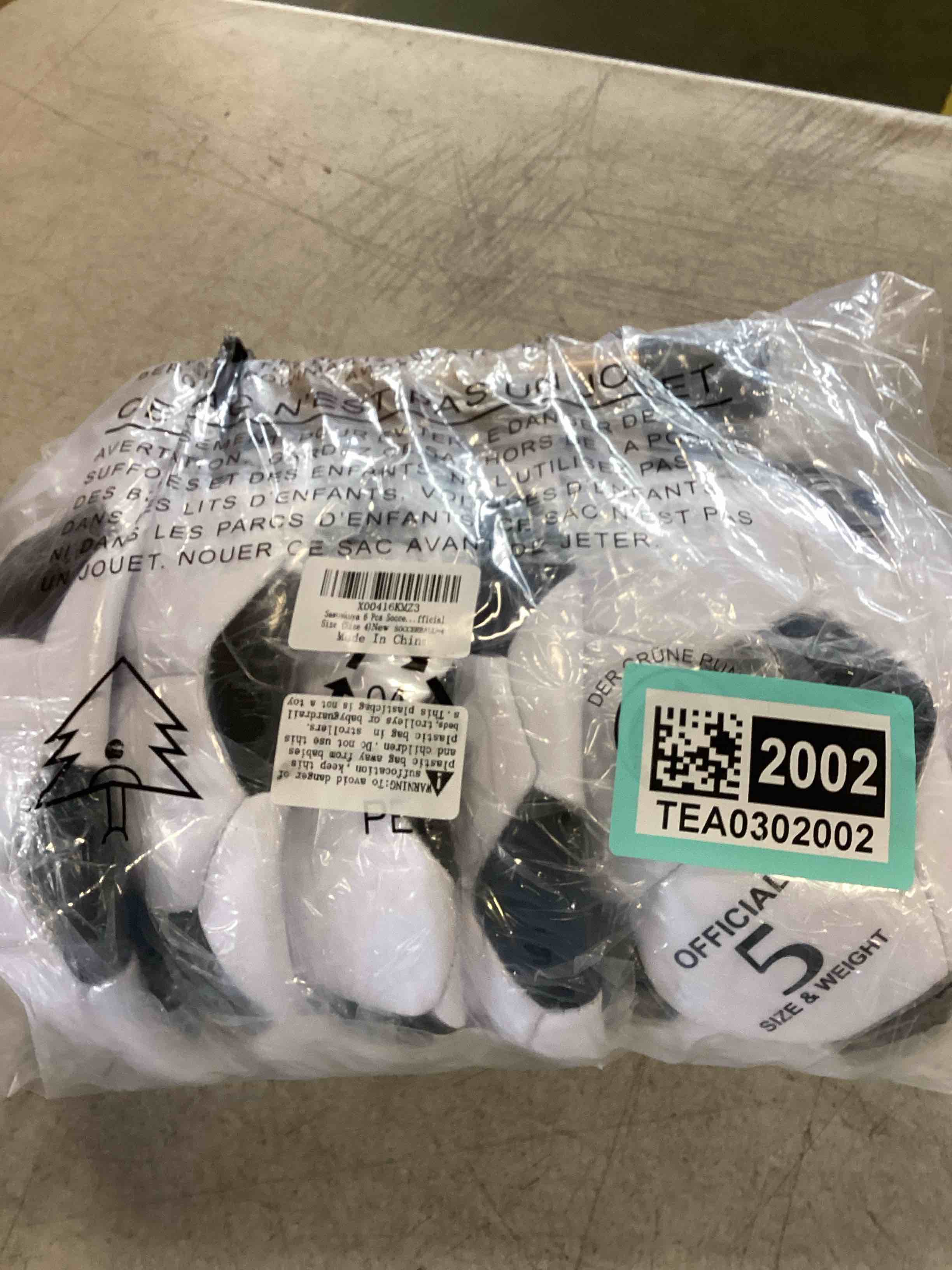 https://s3.amazonaws.com/lotting-images-prod/bidfta/TEA0302002_1727286089683.jpeg