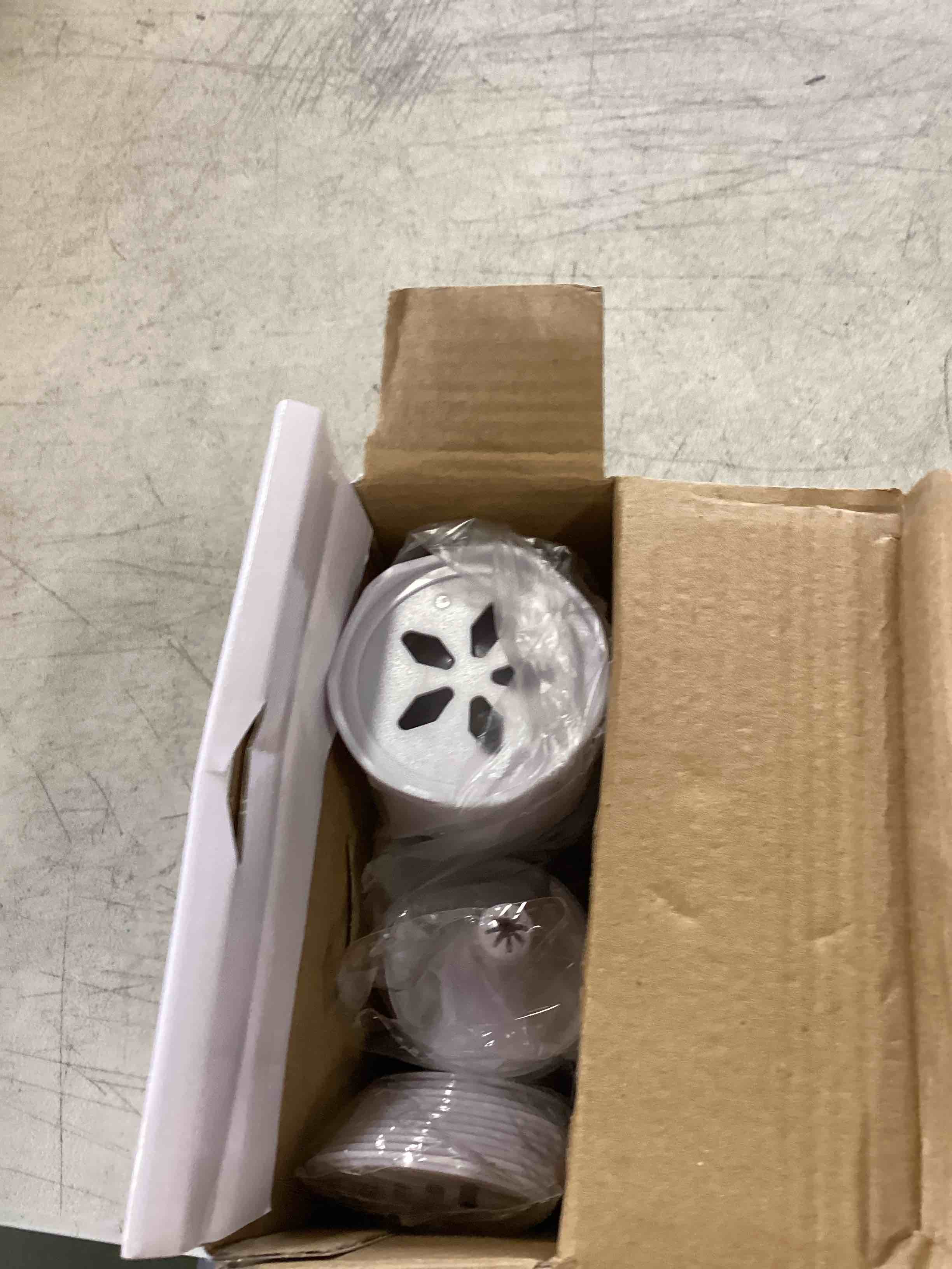 https://s3.amazonaws.com/lotting-images-prod/bidfta/TEA0302011_1727284581892.jpeg