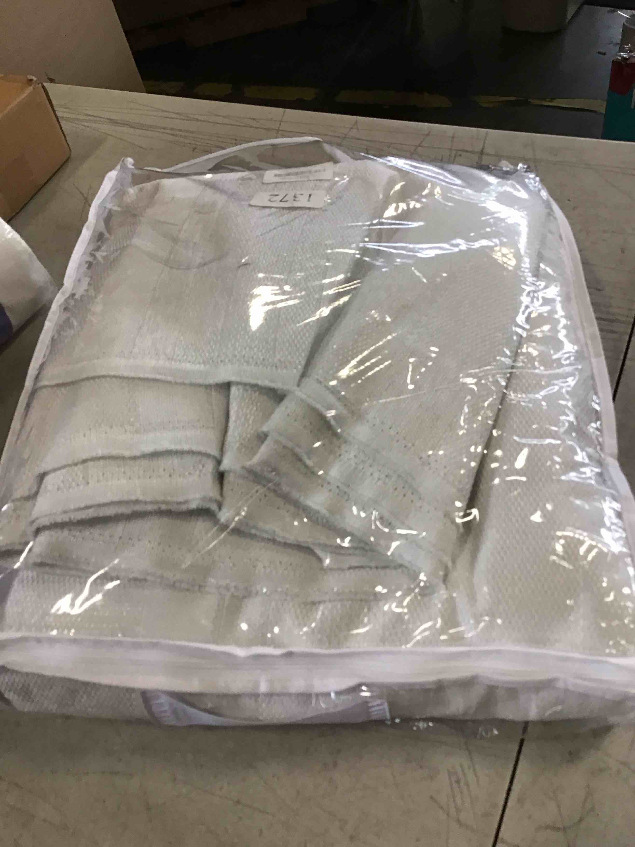 https://s3.amazonaws.com/lotting-images-prod/bidfta/TEA0310444_1730821295554.jpeg