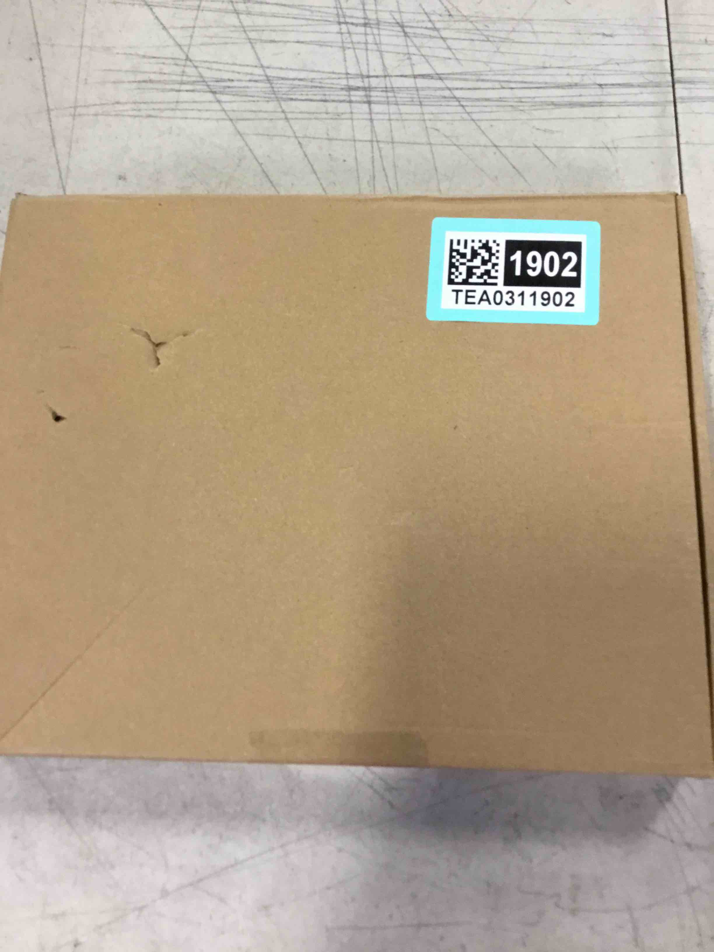 https://s3.amazonaws.com/lotting-images-prod/bidfta/TEA0311902_1727187955814.jpeg