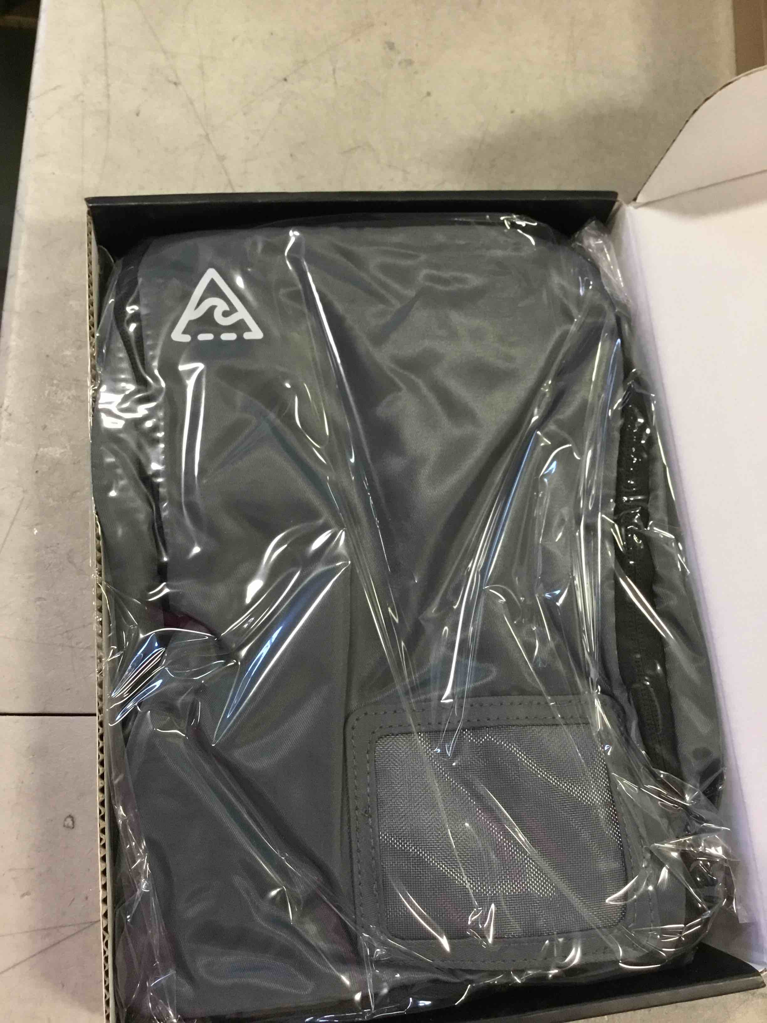 https://s3.amazonaws.com/lotting-images-prod/bidfta/TEA0311920_1727184969829.jpeg
