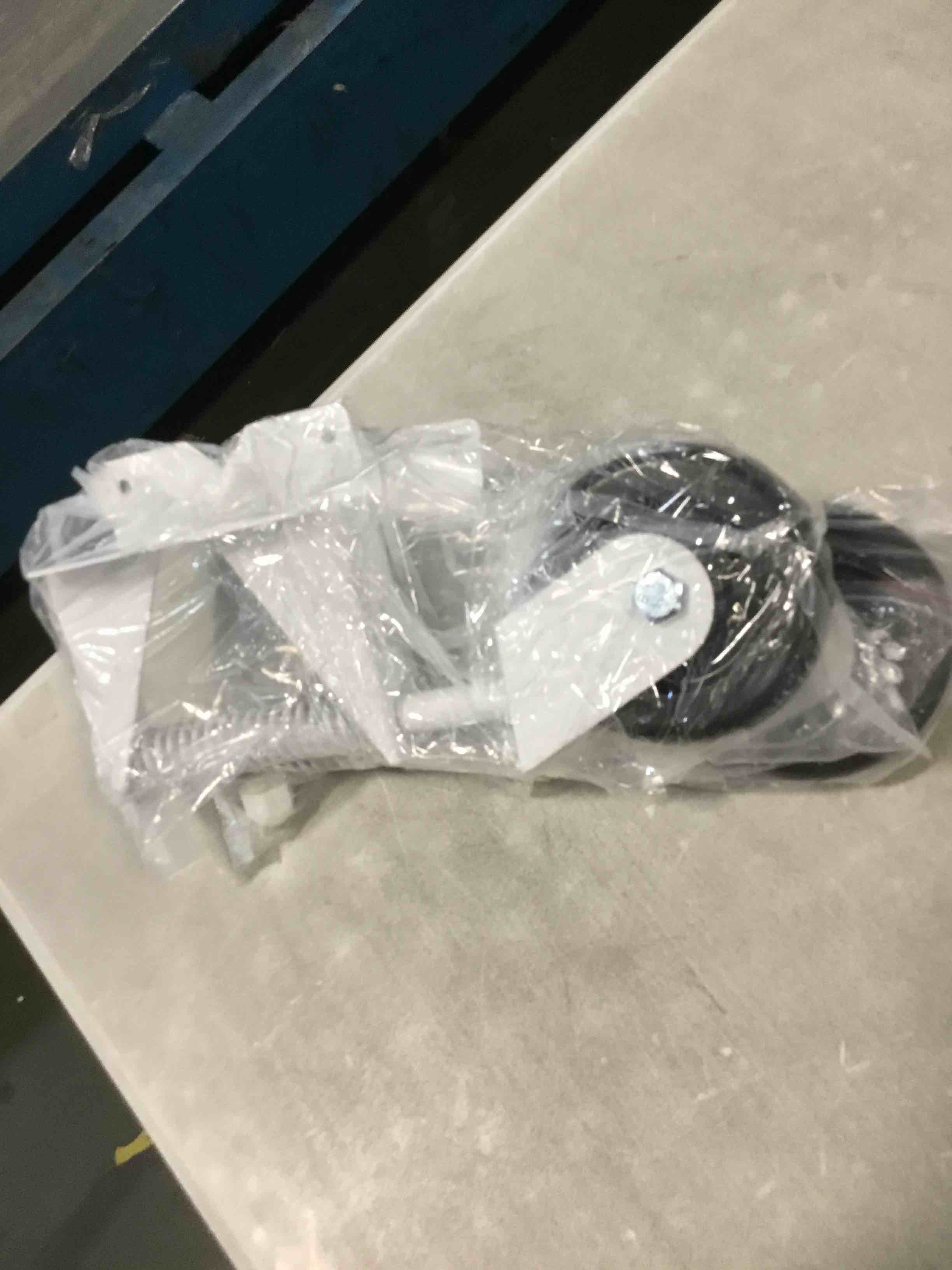 https://s3.amazonaws.com/lotting-images-prod/bidfta/TEA0312172_1728591029909.jpeg