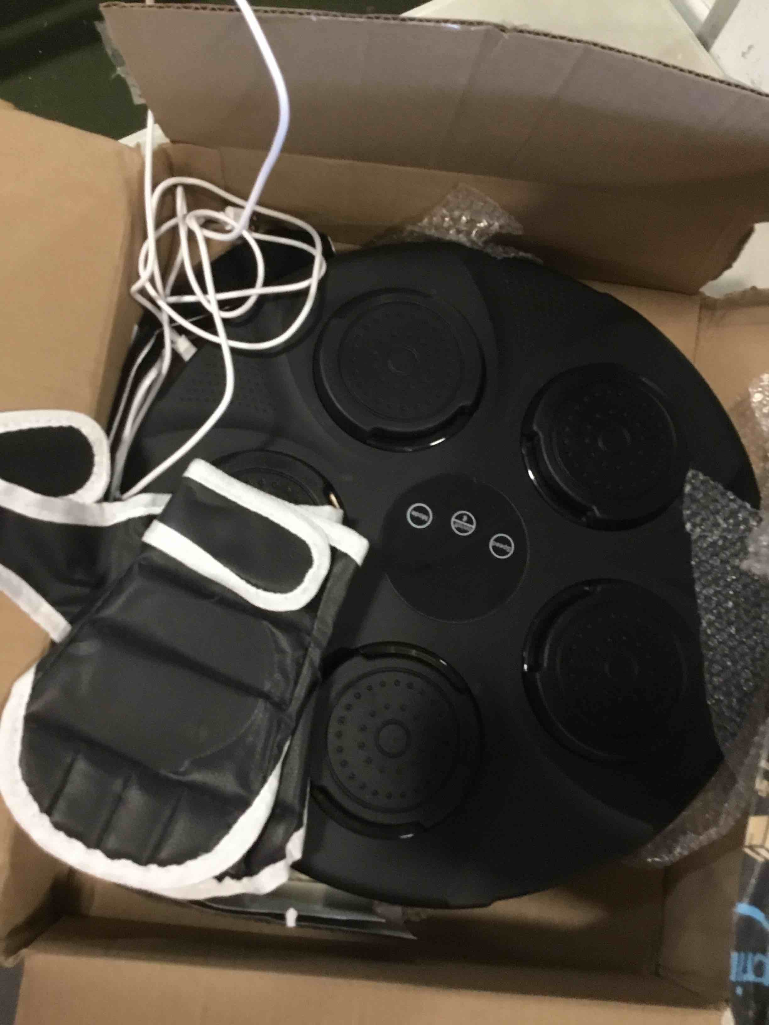 https://s3.amazonaws.com/lotting-images-prod/bidfta/TEA0312352_1728568225161.jpeg