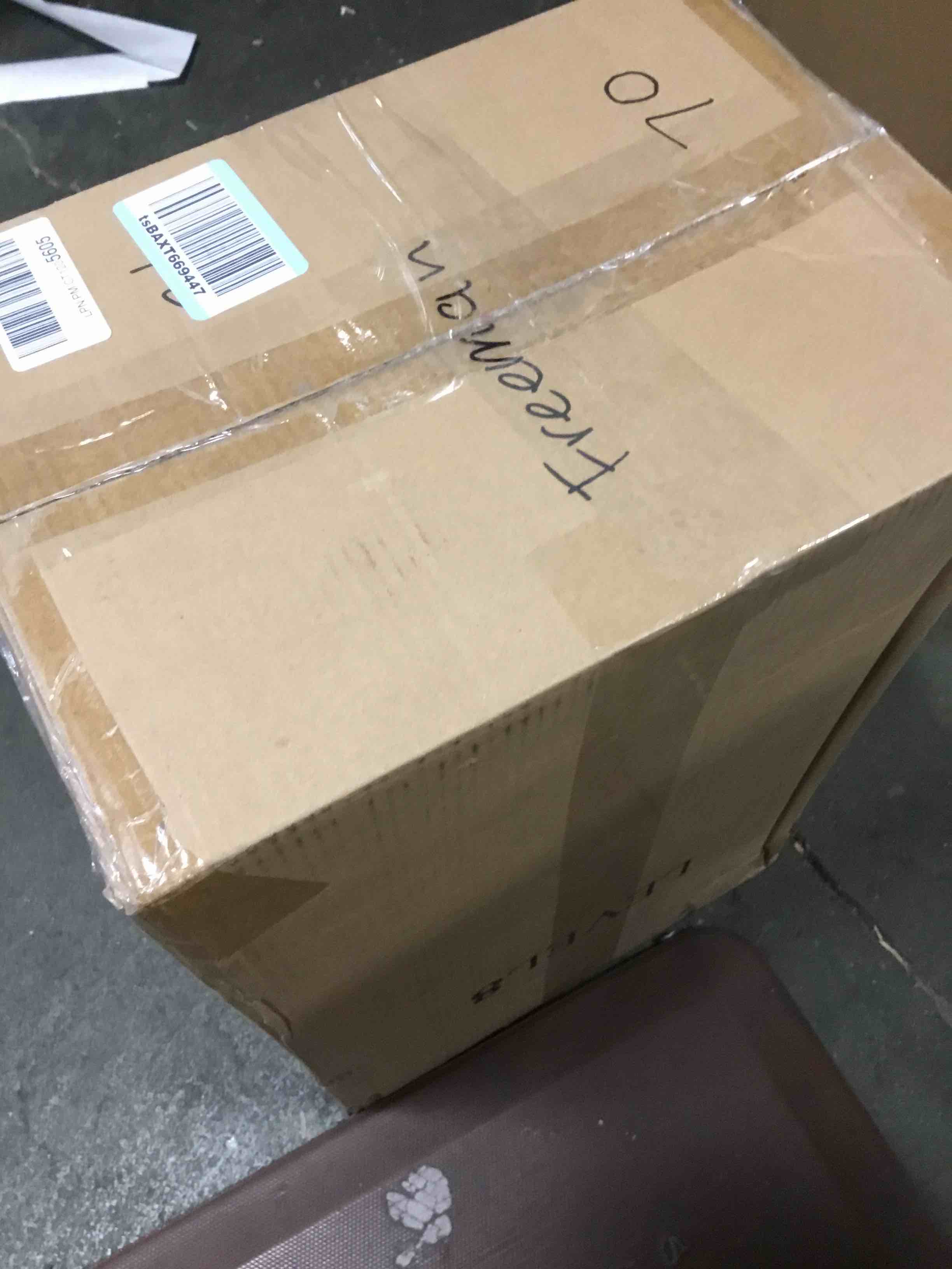 https://s3.amazonaws.com/lotting-images-prod/bidfta/TEA0313760_1727792803798.jpeg