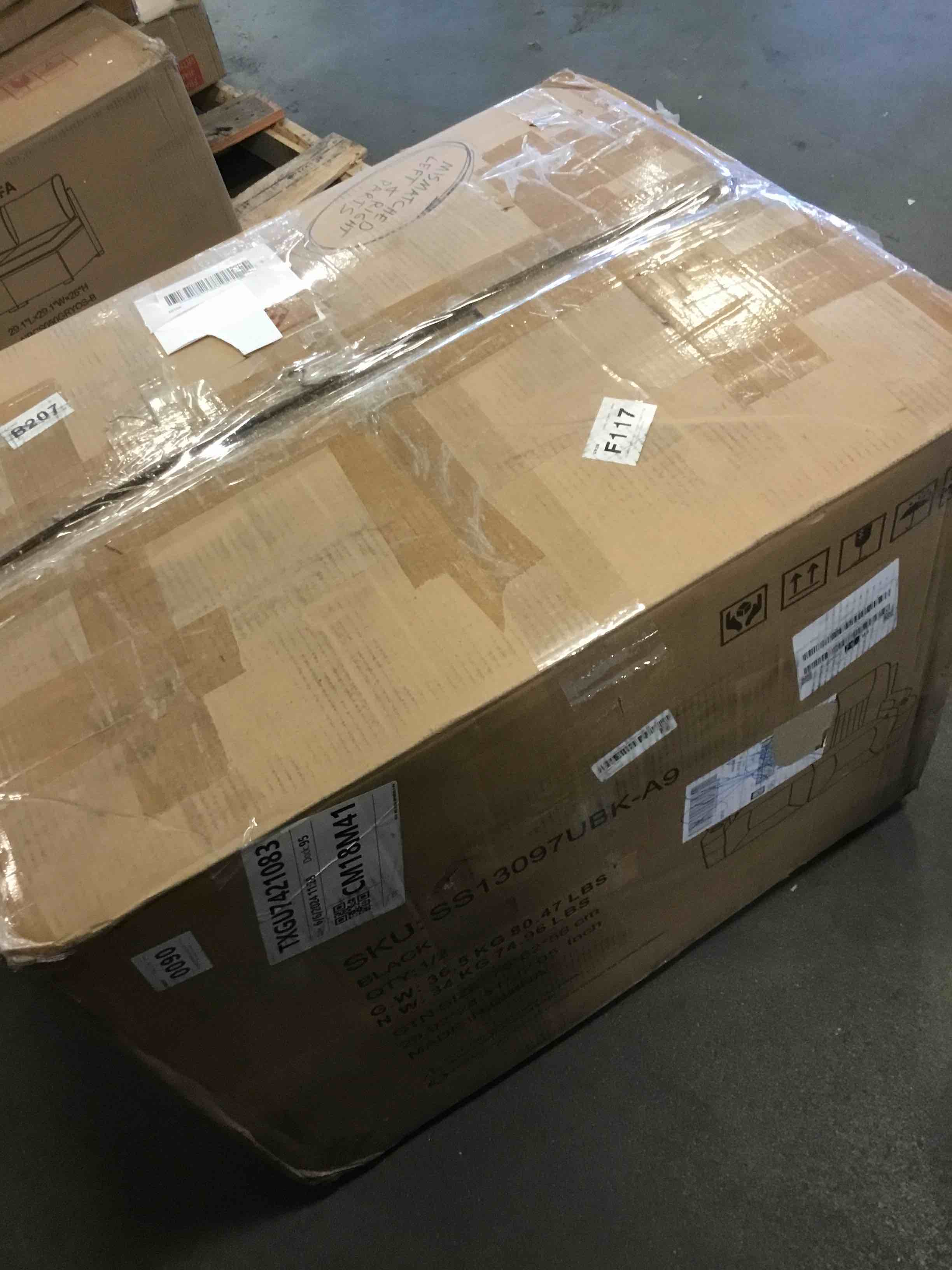 https://s3.amazonaws.com/lotting-images-prod/bidfta/TEA0315475_1729266801749.jpeg