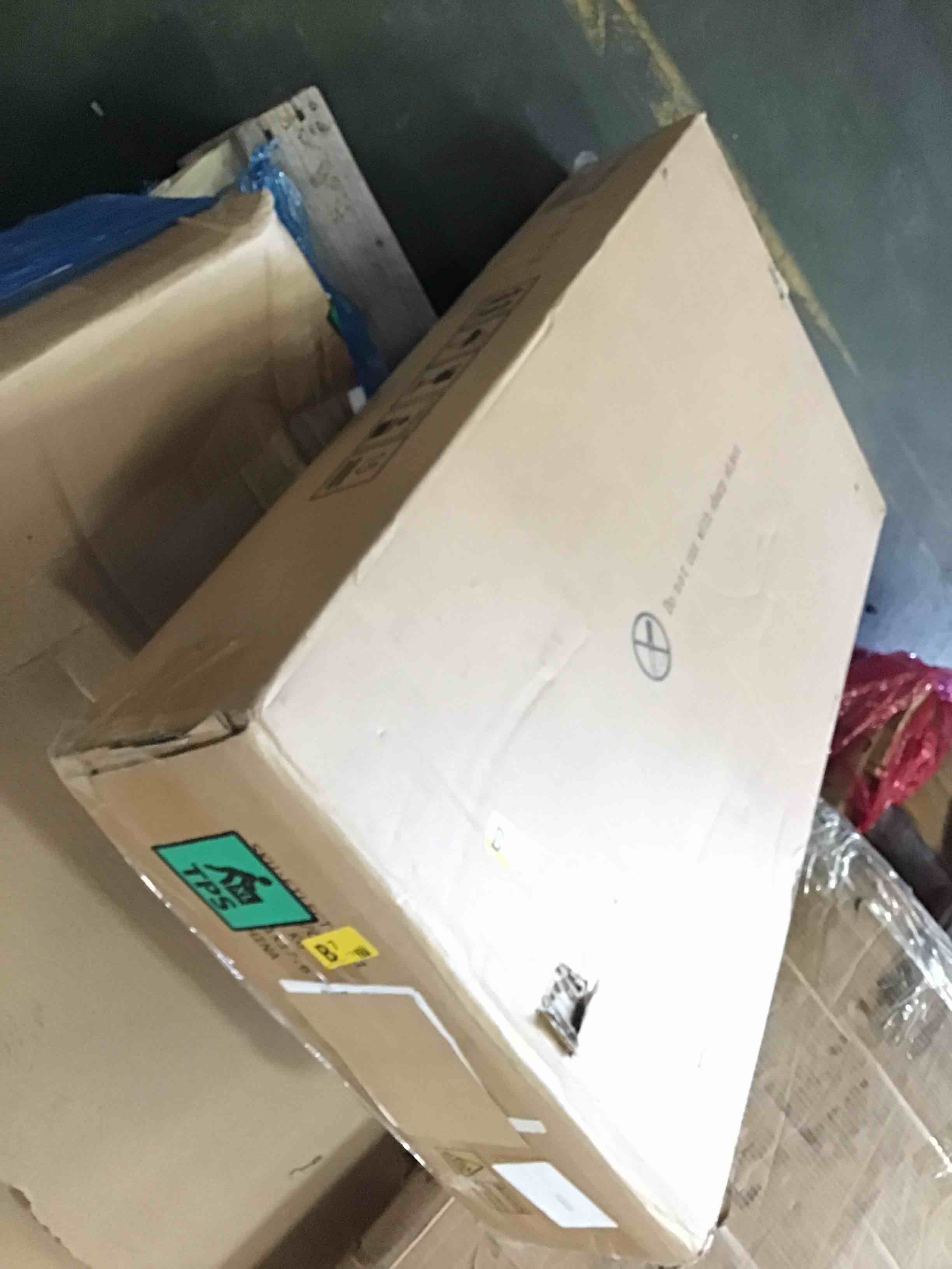 https://s3.amazonaws.com/lotting-images-prod/bidfta/TEA0315737_1728499411926.jpeg