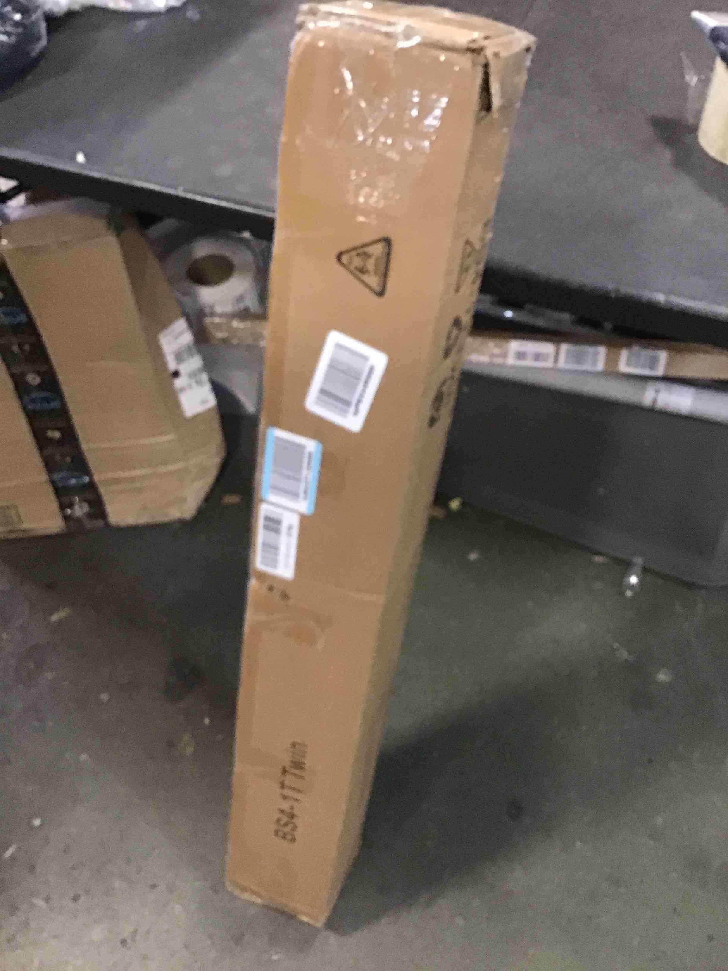 https://s3.amazonaws.com/lotting-images-prod/bidfta/TEA0318055_1728567725795.jpeg