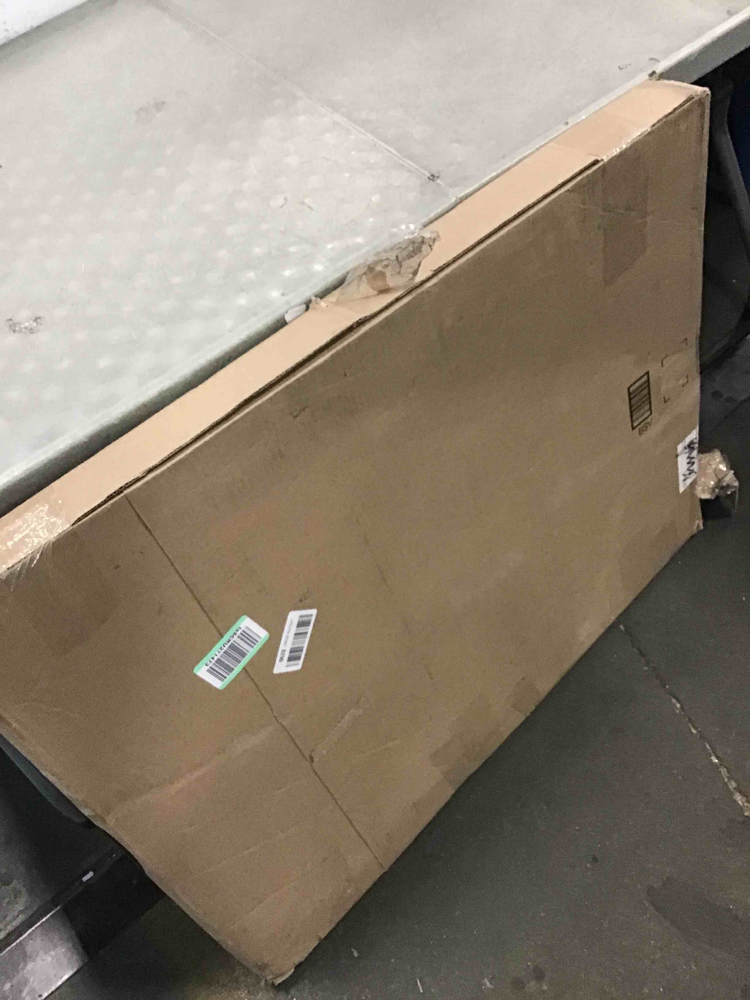 https://s3.amazonaws.com/lotting-images-prod/bidfta/TEA0318365_1728484308019.jpeg