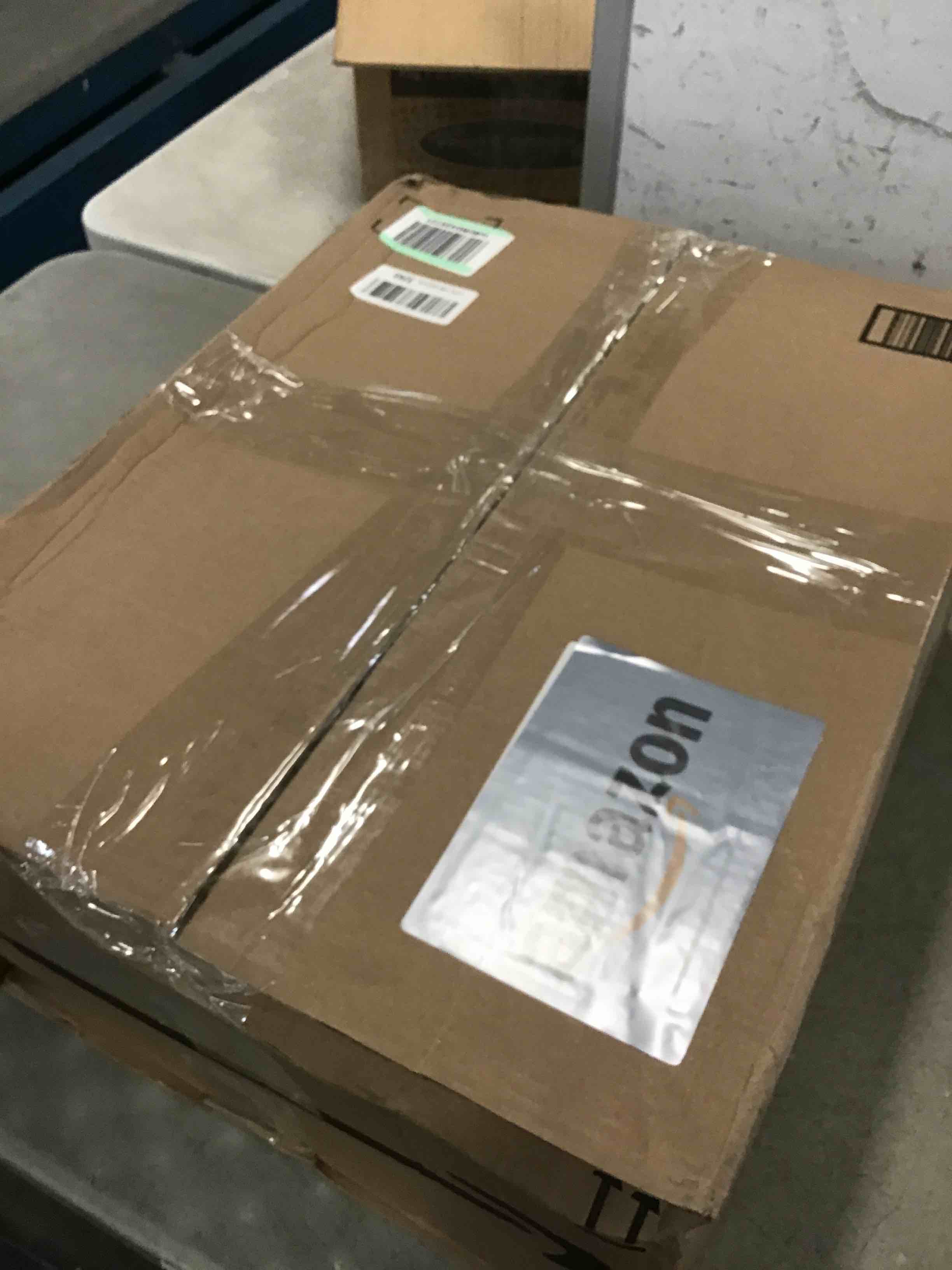https://s3.amazonaws.com/lotting-images-prod/bidfta/TEA0318379_1728481720603.jpeg