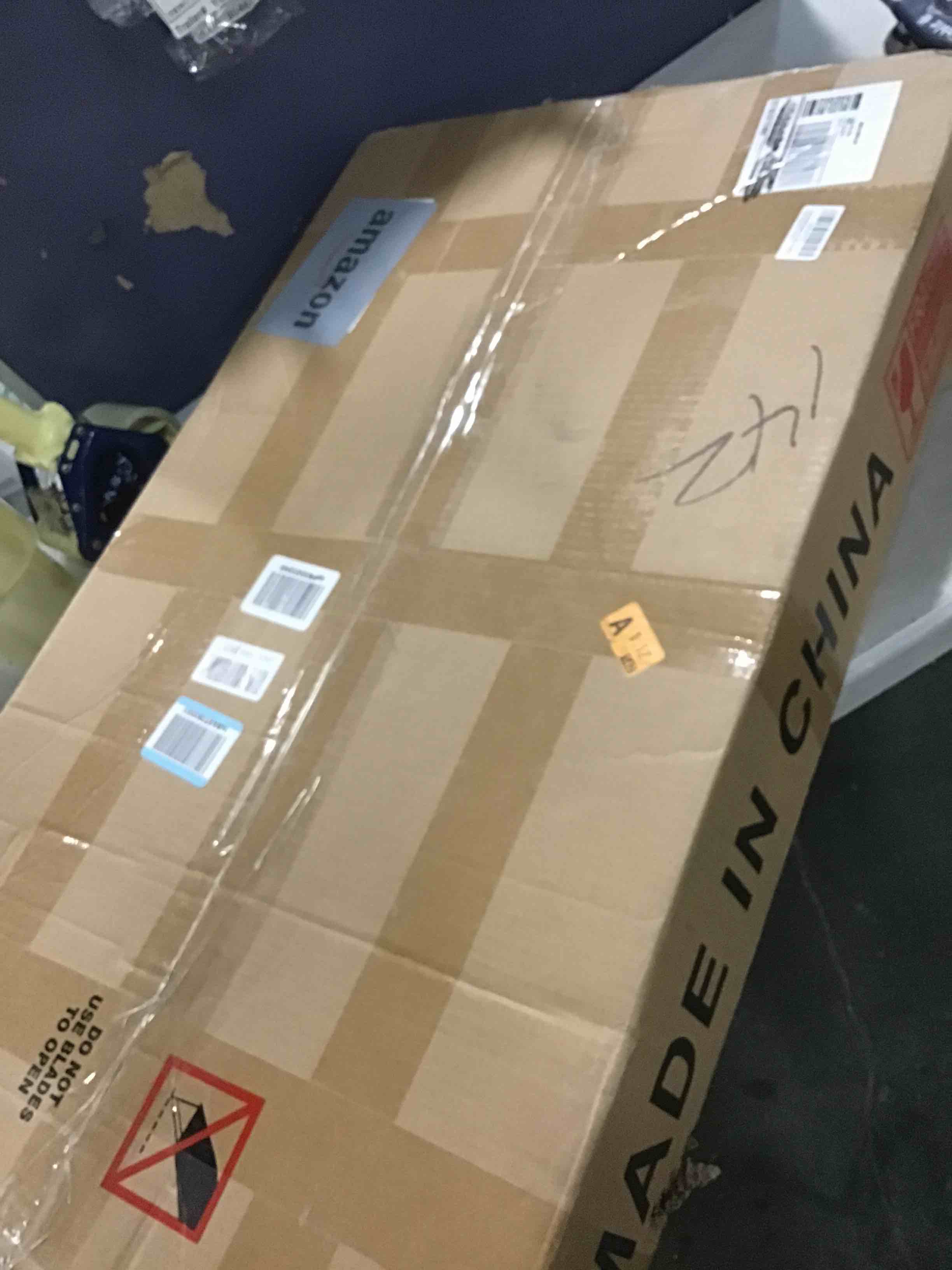 https://s3.amazonaws.com/lotting-images-prod/bidfta/TEA0319095_1728130440101.jpeg