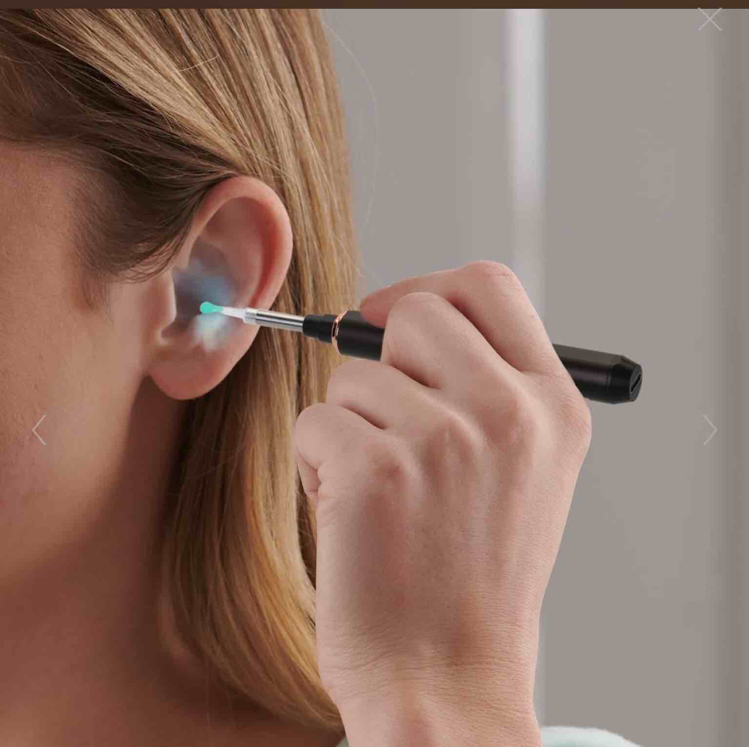 The Illuminated Ear Wax Cleaner