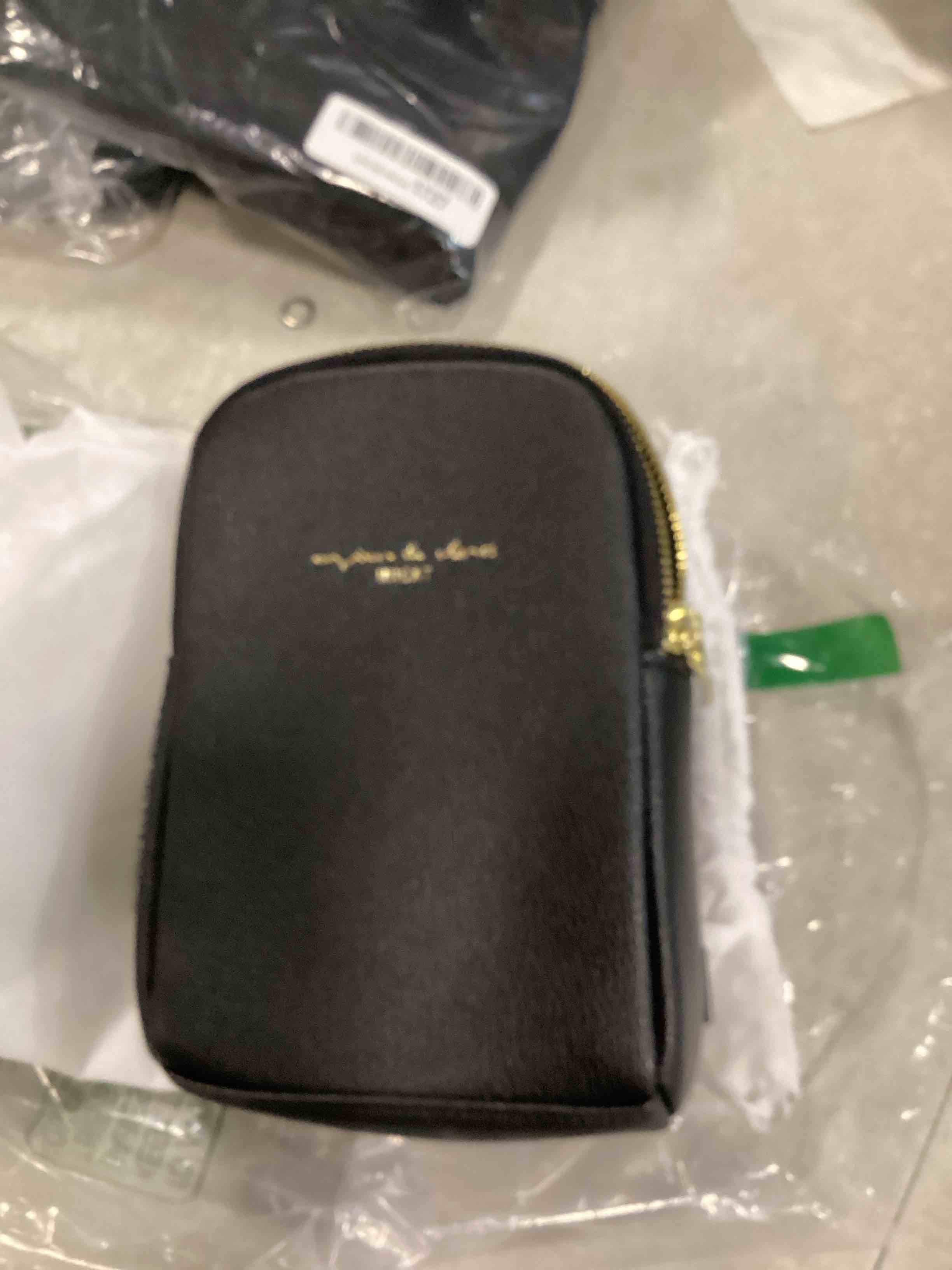 https://s3.amazonaws.com/lotting-images-prod/bidfta/TEA0322007_1729533604288.jpeg