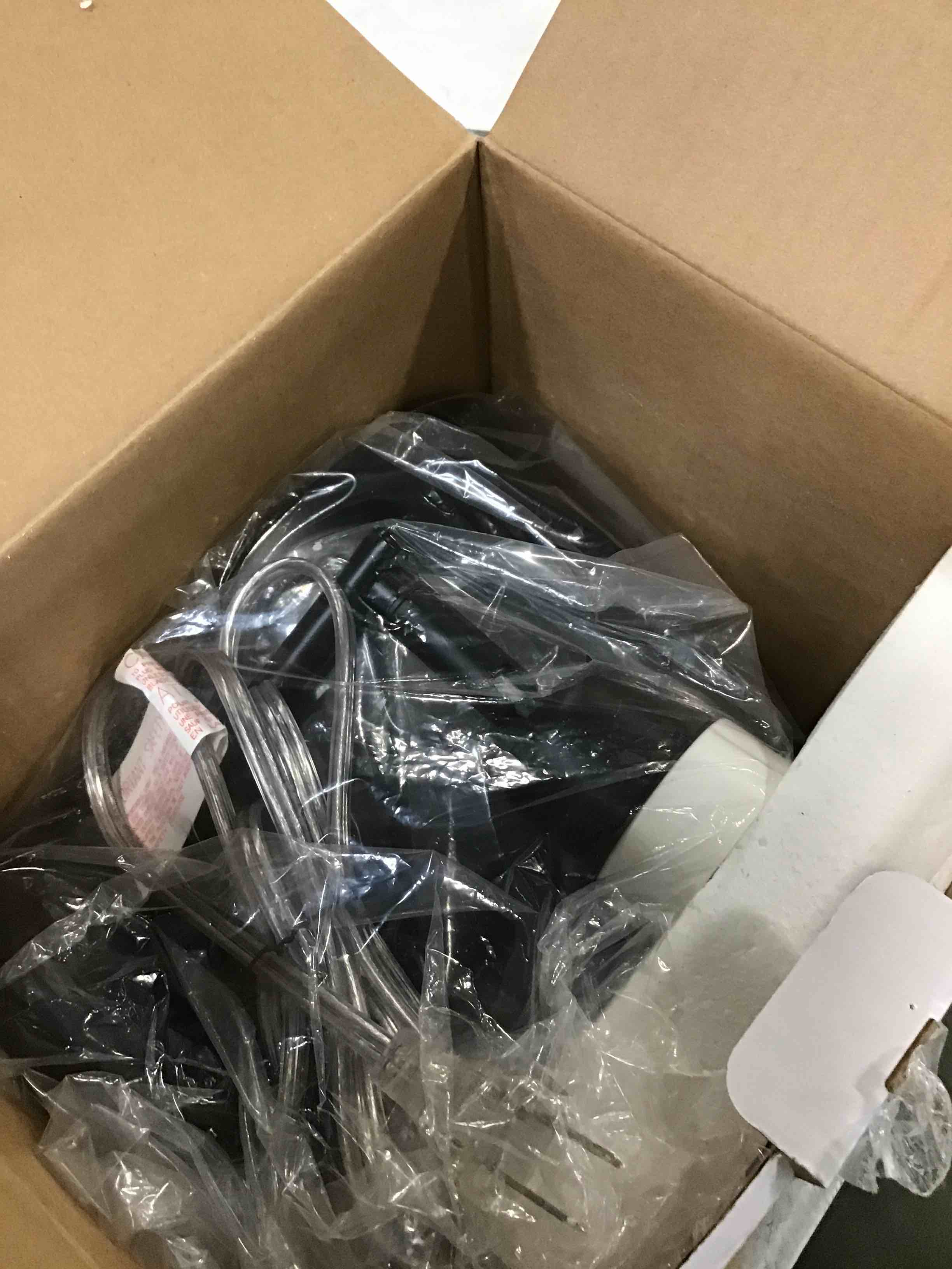 https://s3.amazonaws.com/lotting-images-prod/bidfta/TEA0322463_1729015161860.jpeg