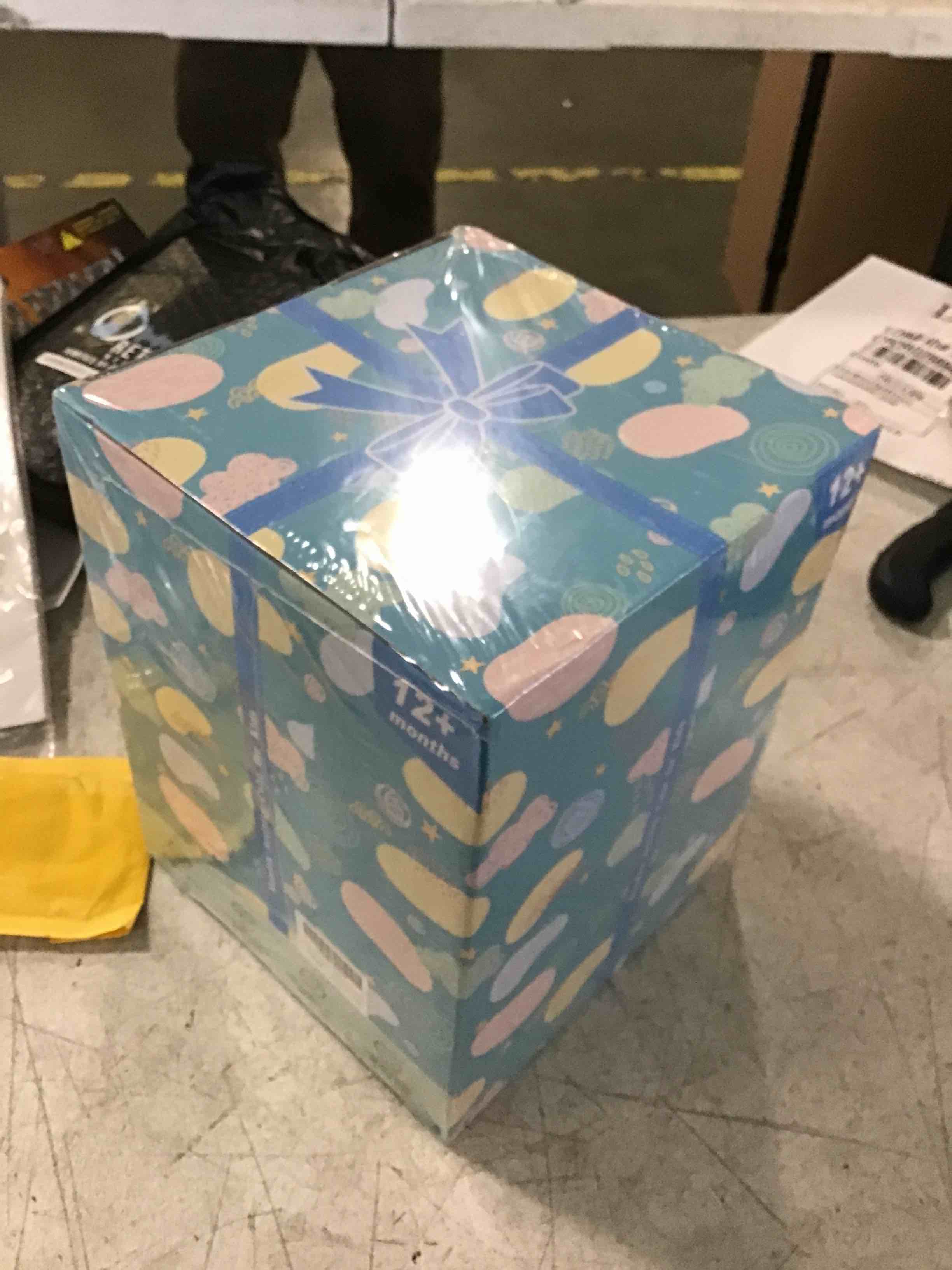 https://s3.amazonaws.com/lotting-images-prod/bidfta/TEA0322624_1728936307795.jpeg