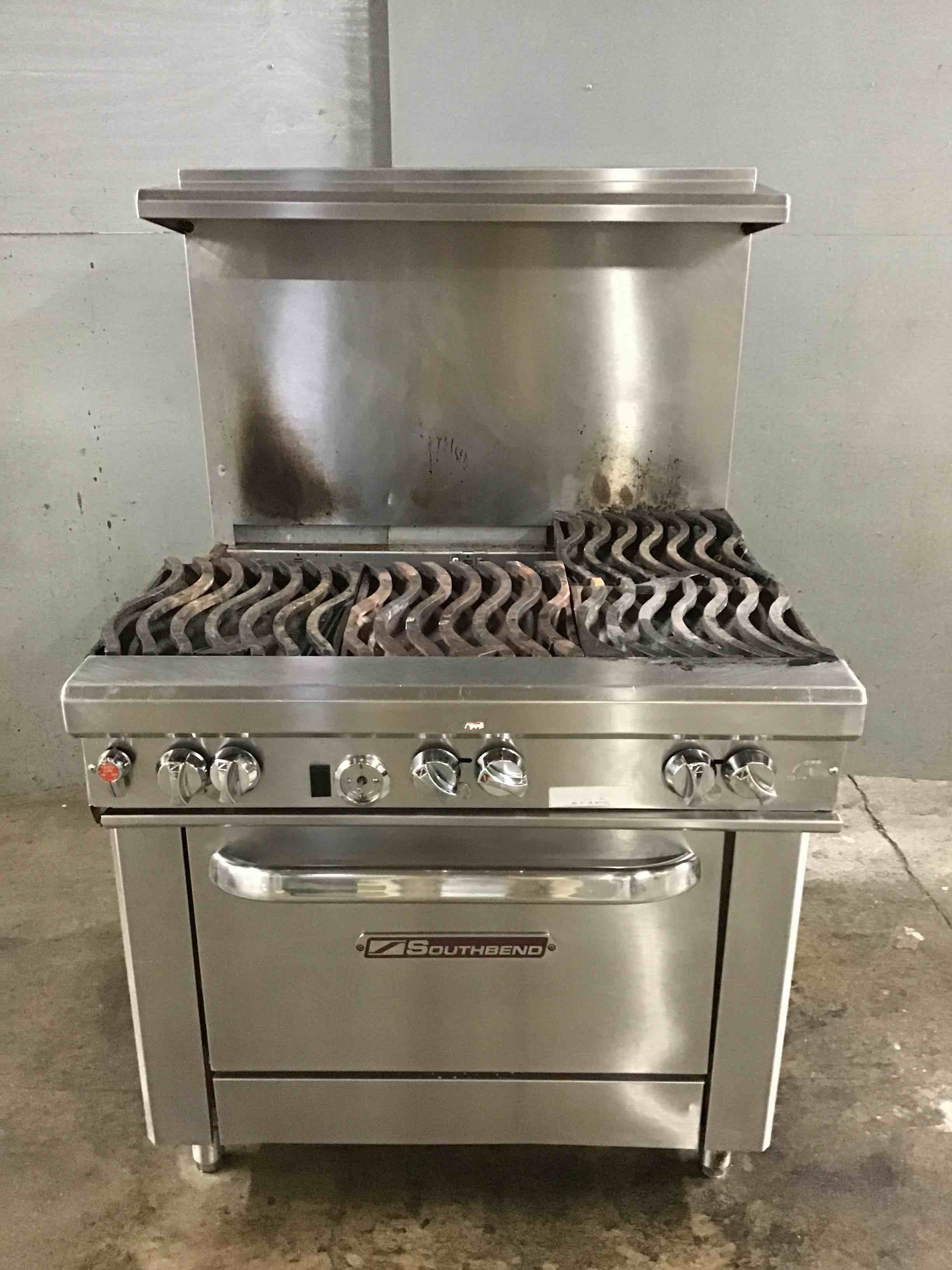 2016 Southbend Stainless Steel Natural Gas 6-Burner with Over 