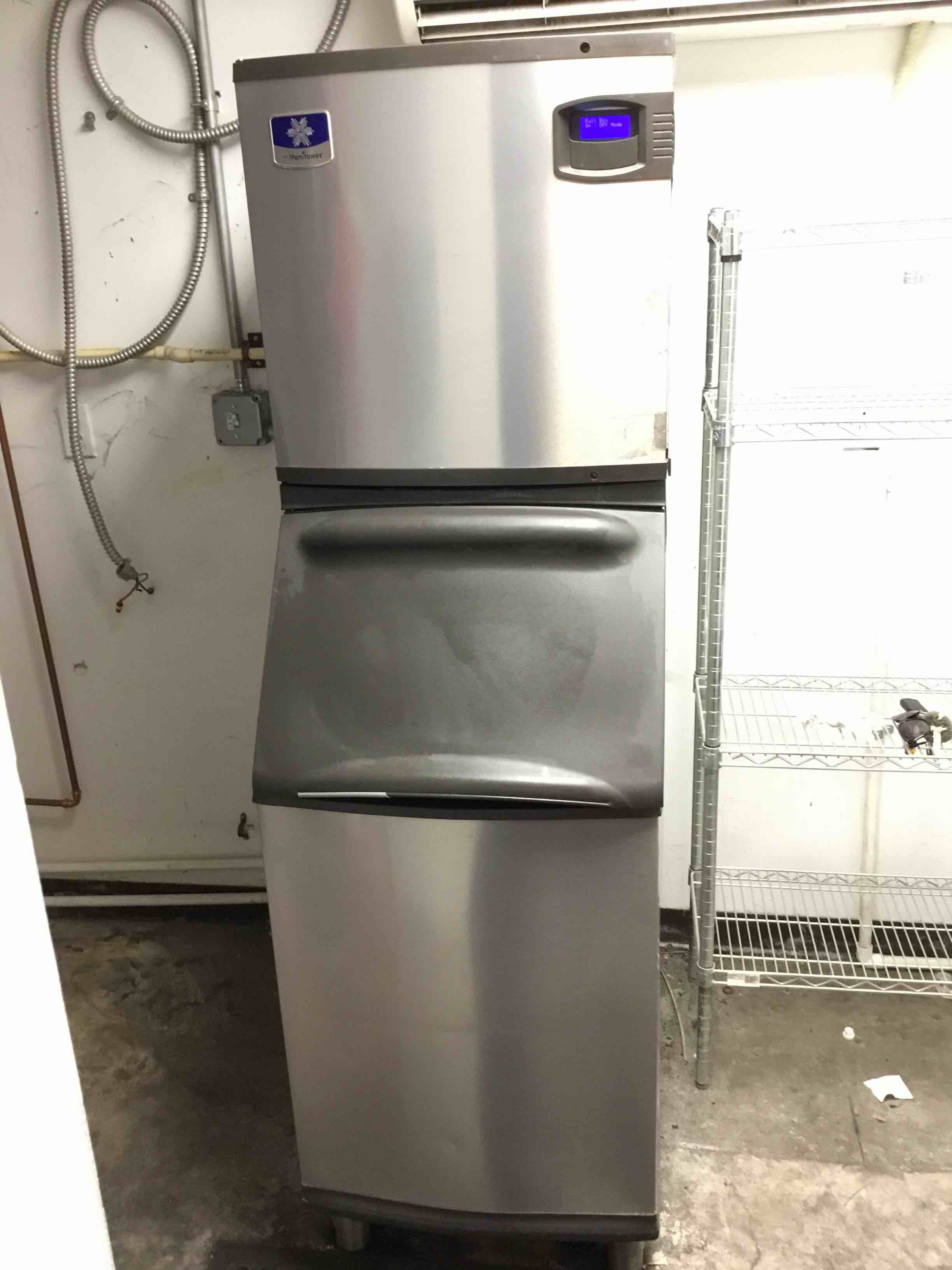 2017 Manitowoc 30 Inch Stainless Steel 320 lb Air Cooled Half Dice Ice Machine And Bin With 310 lb. Capacity