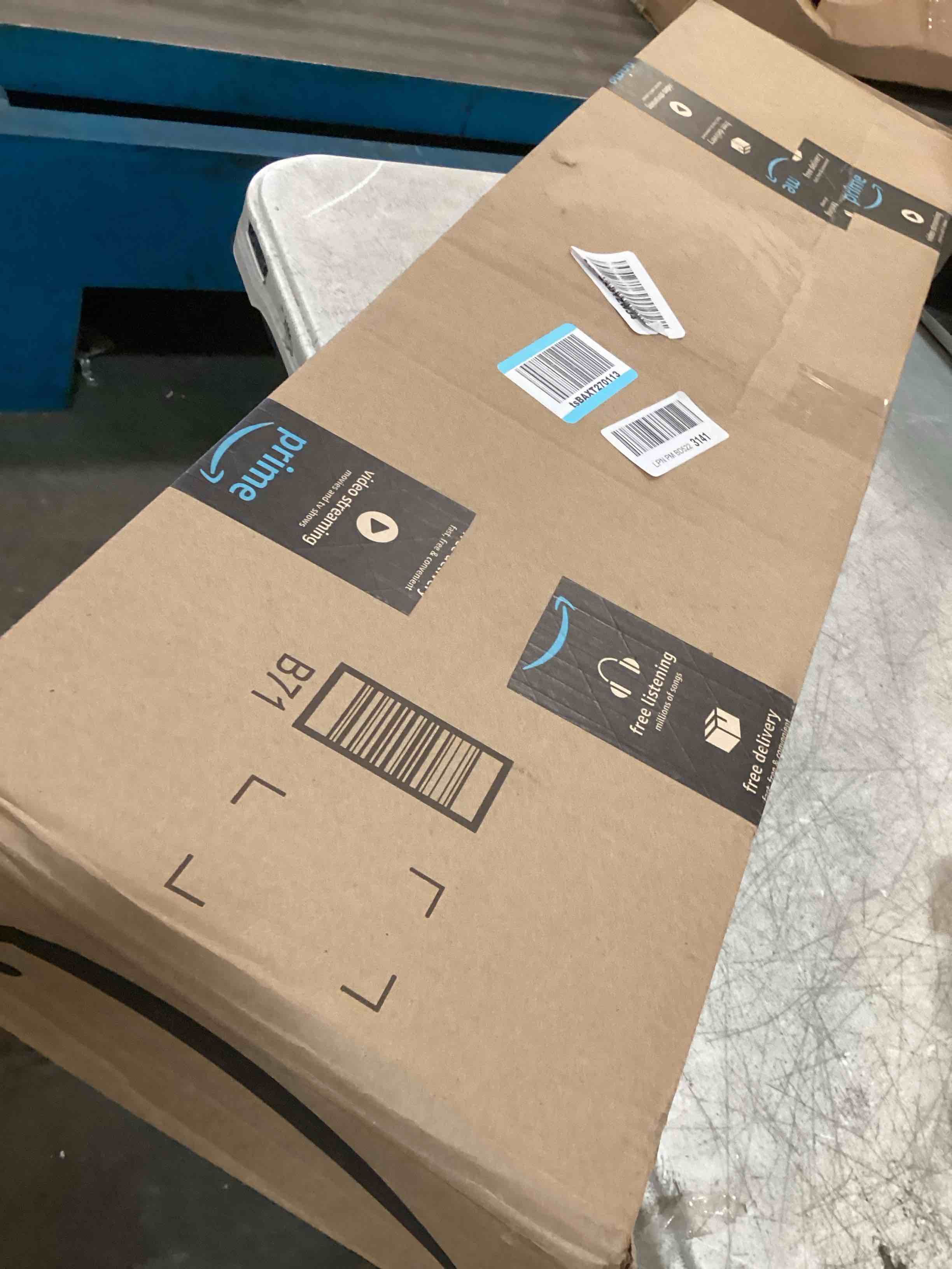 https://s3.amazonaws.com/lotting-images-prod/bidfta/TEA0330291_1728489204559.jpeg