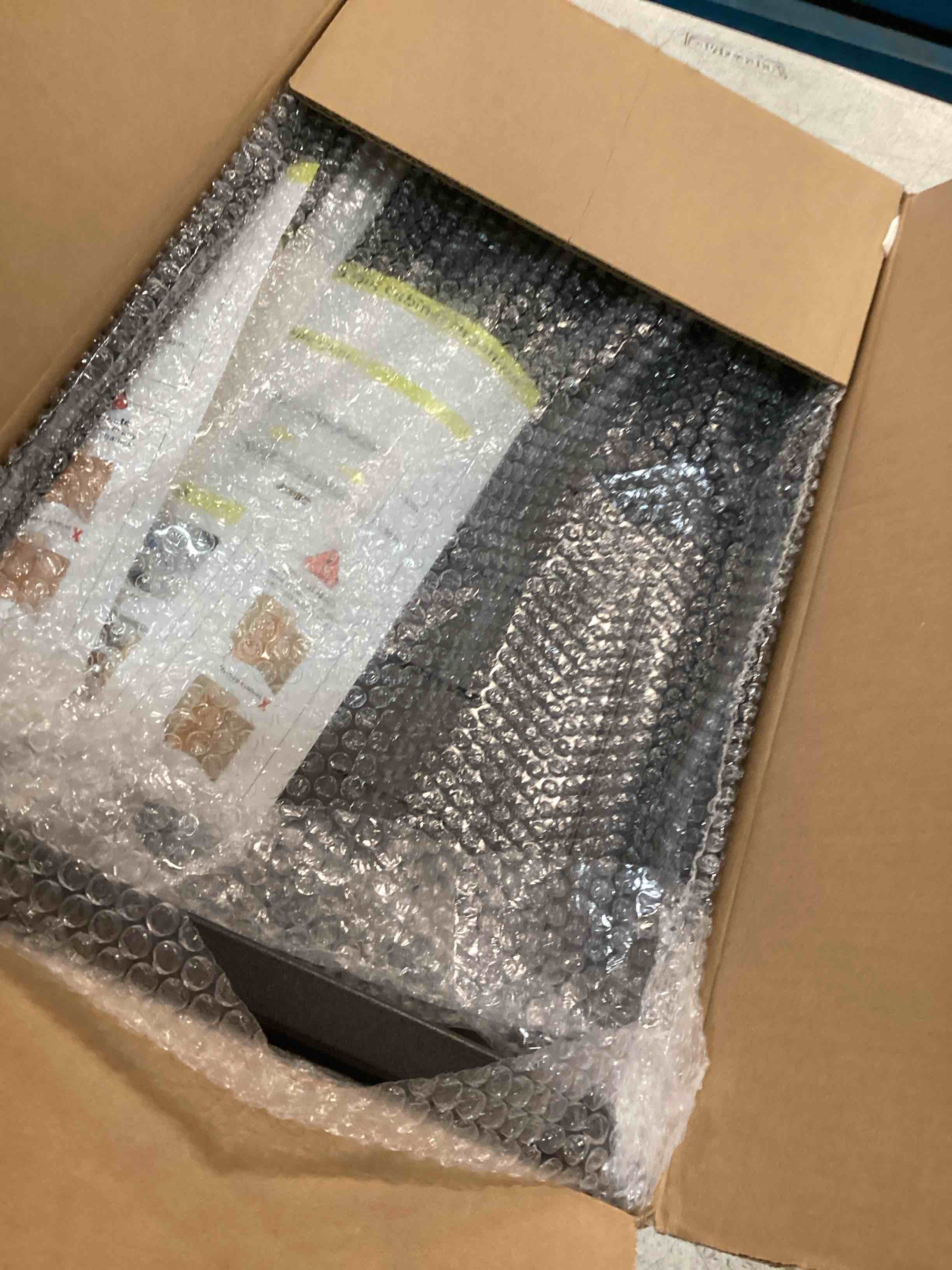 https://s3.amazonaws.com/lotting-images-prod/bidfta/TEA0330373_1728477749747.jpeg