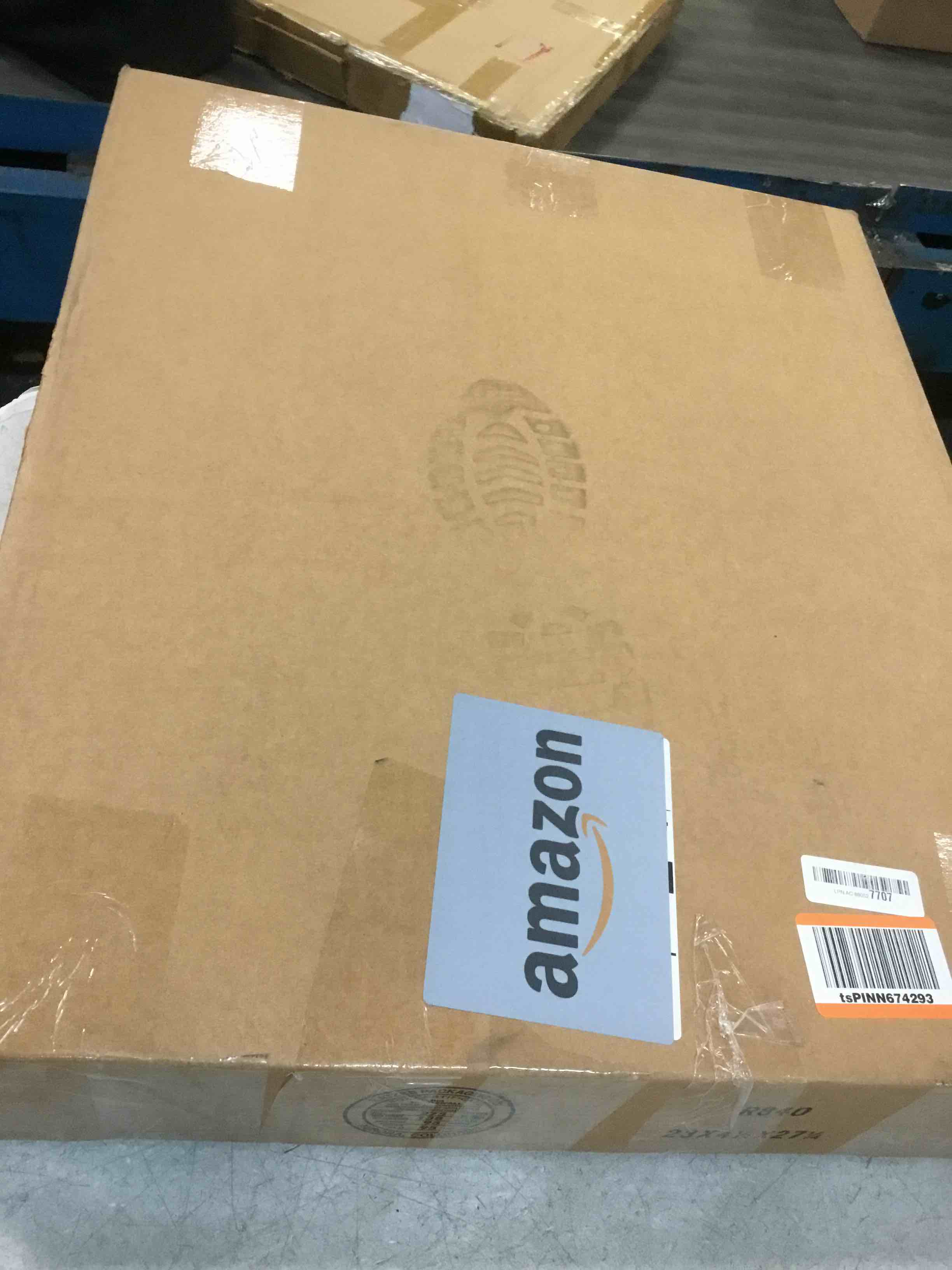 https://s3.amazonaws.com/lotting-images-prod/bidfta/TEA0332111_1728733414579.jpeg