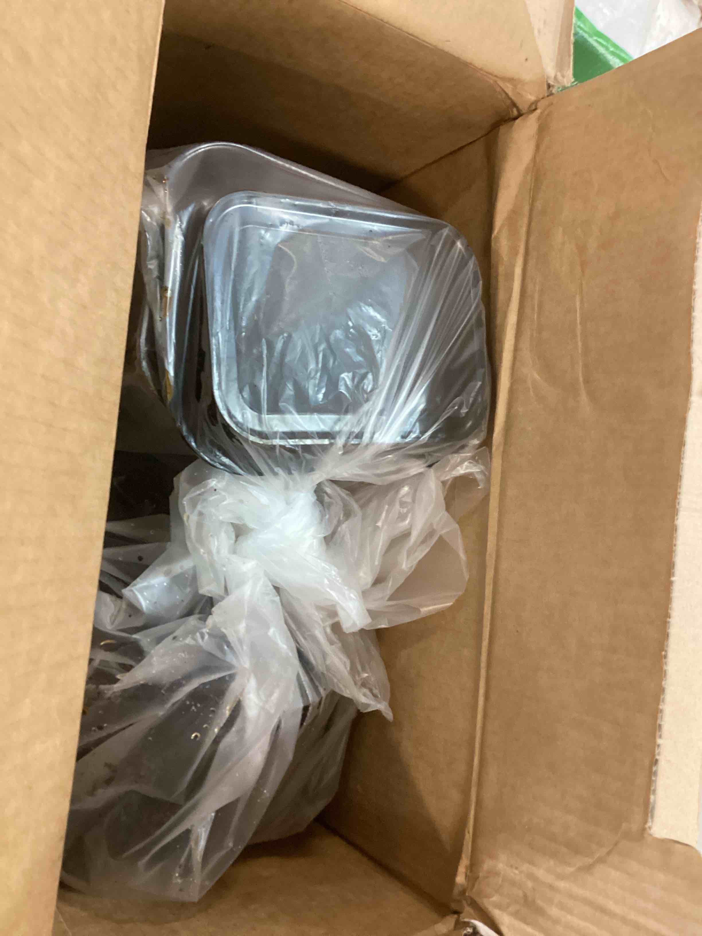 https://s3.amazonaws.com/lotting-images-prod/bidfta/TEA0332176_1728670716107.jpeg
