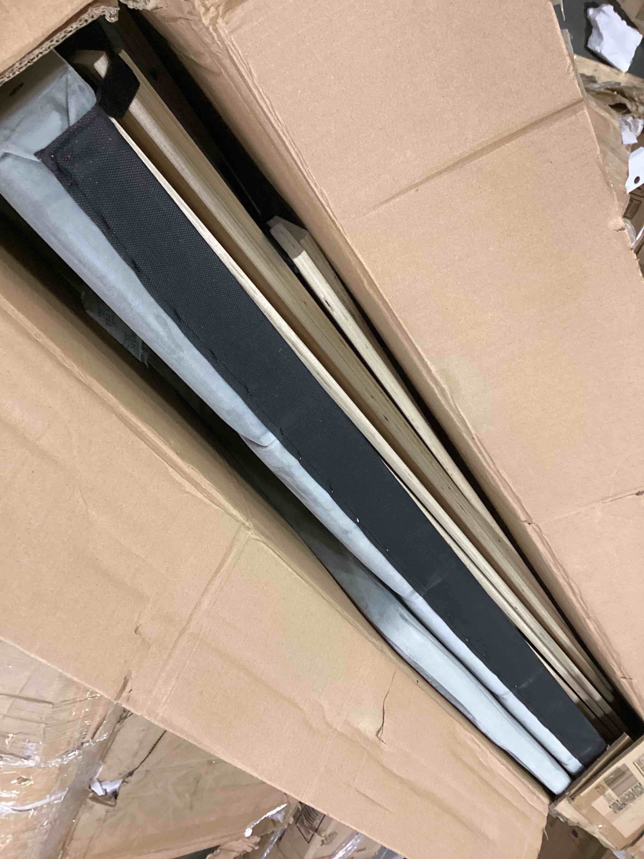 https://s3.amazonaws.com/lotting-images-prod/bidfta/TEA0332508_1728562102406.jpeg