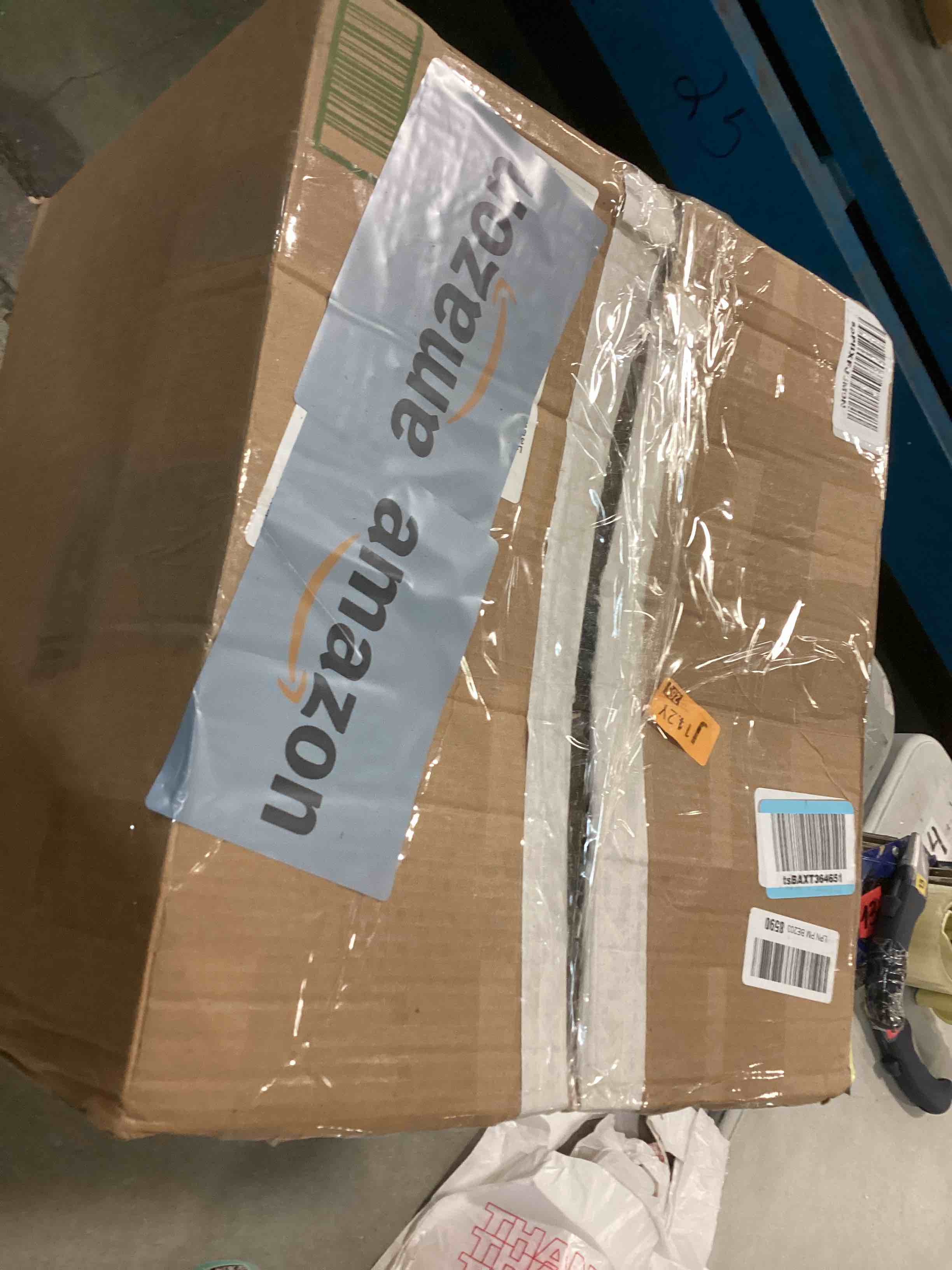 https://s3.amazonaws.com/lotting-images-prod/bidfta/TEA0332872_1728388436019.jpeg