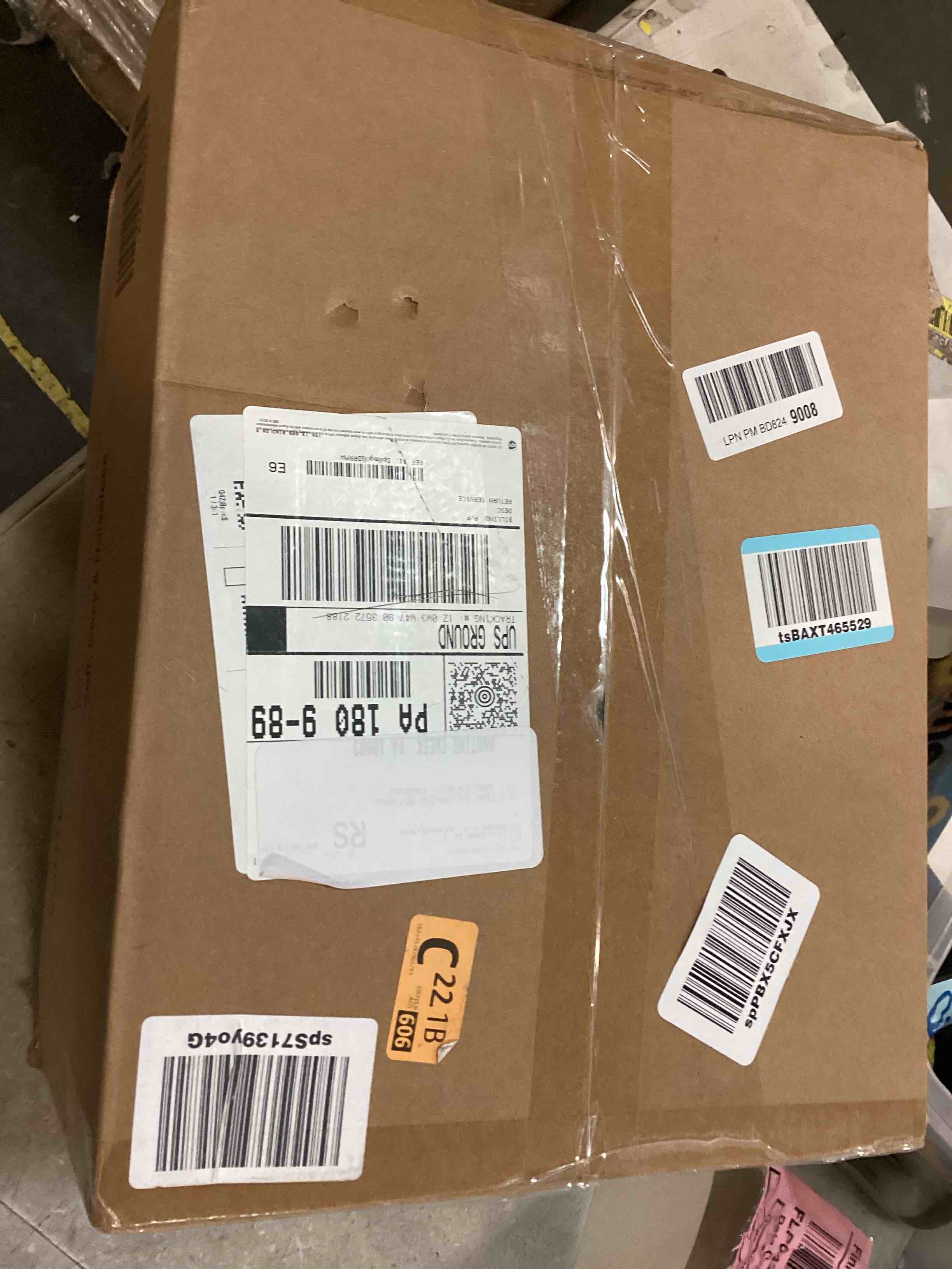 https://s3.amazonaws.com/lotting-images-prod/bidfta/TEA0333040_1728303523197.jpeg