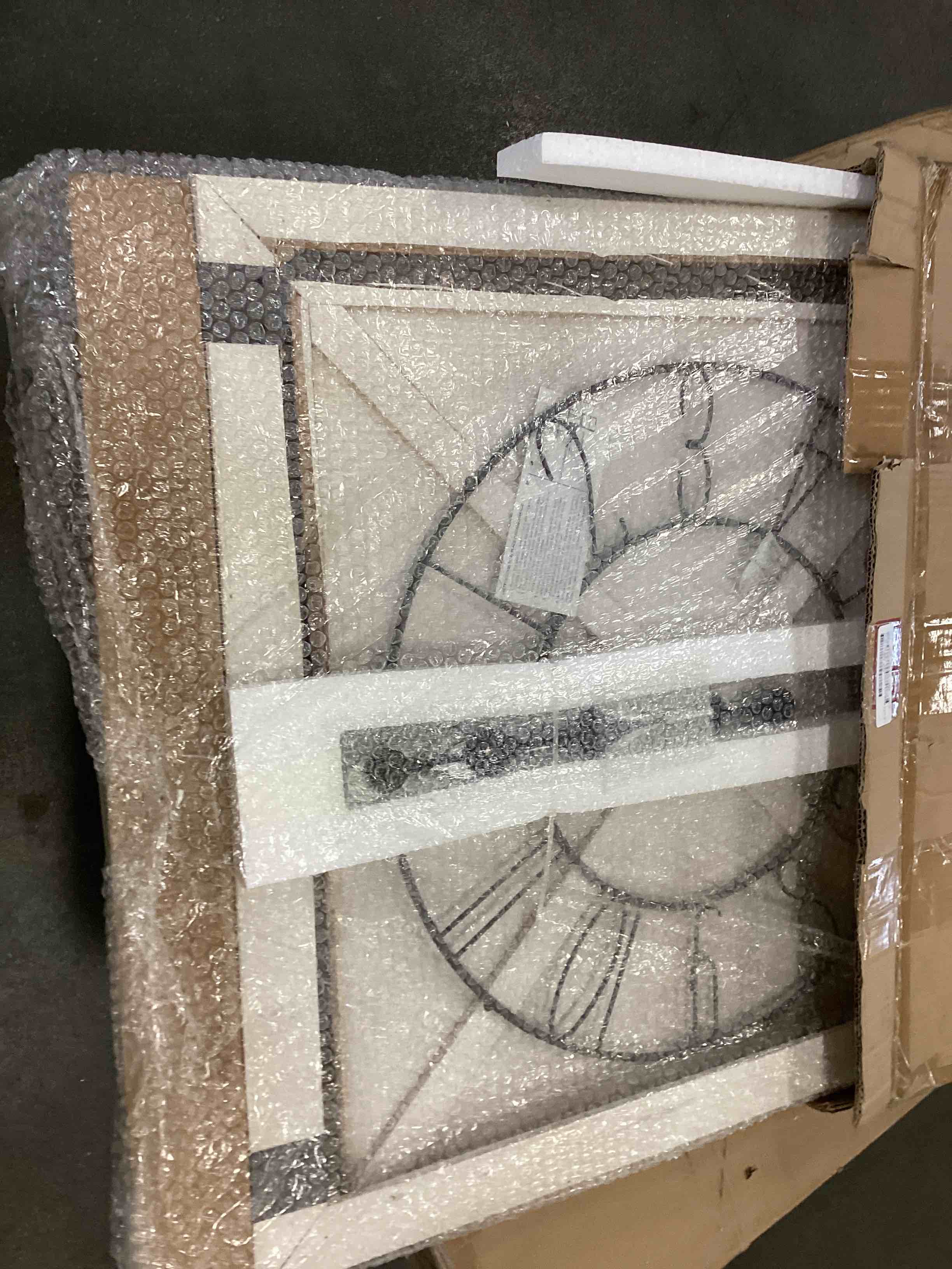 https://s3.amazonaws.com/lotting-images-prod/bidfta/TEA0333222_1728065877393.jpeg
