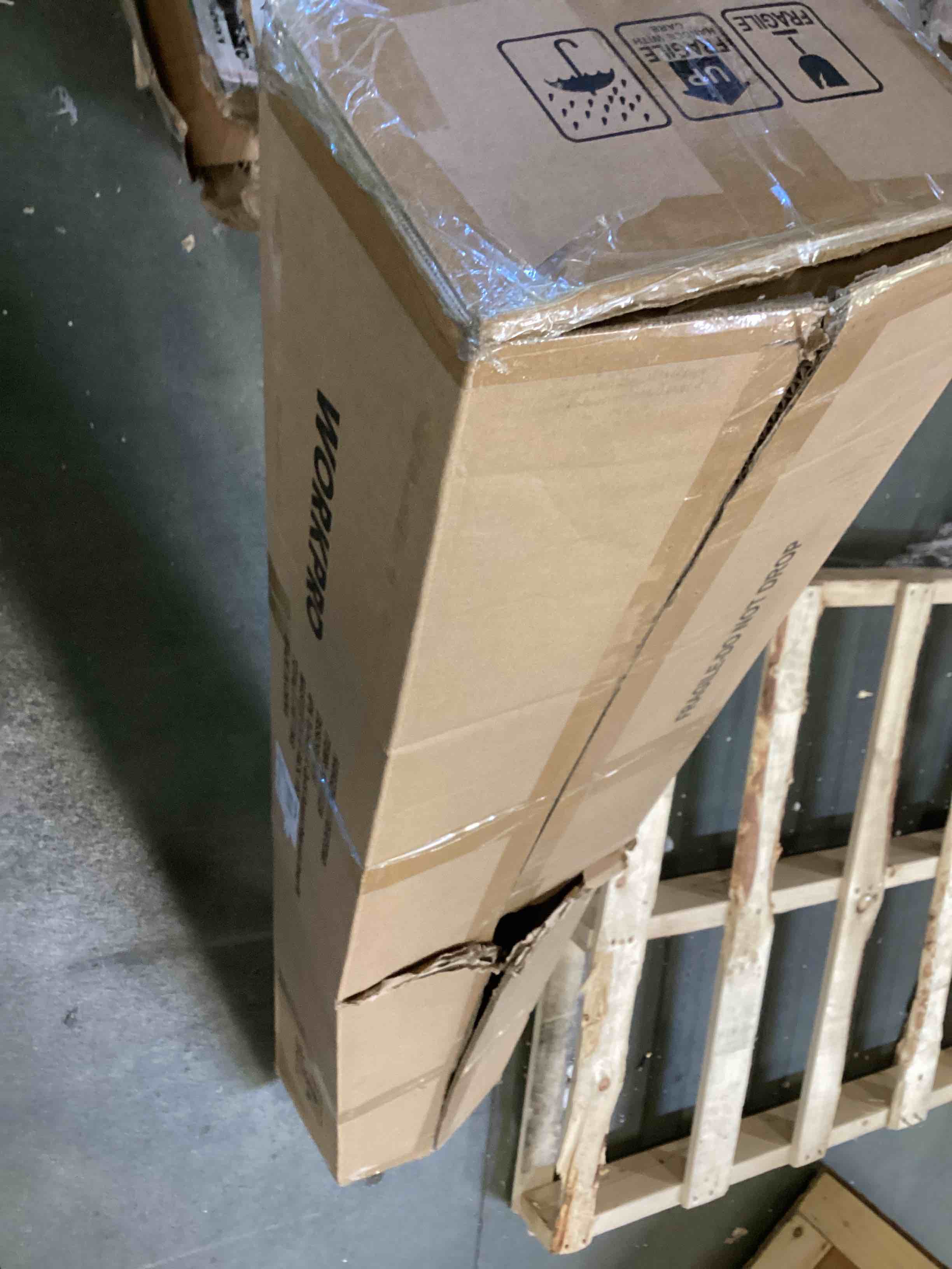 https://s3.amazonaws.com/lotting-images-prod/bidfta/TEA0333556_1727897026606.jpeg