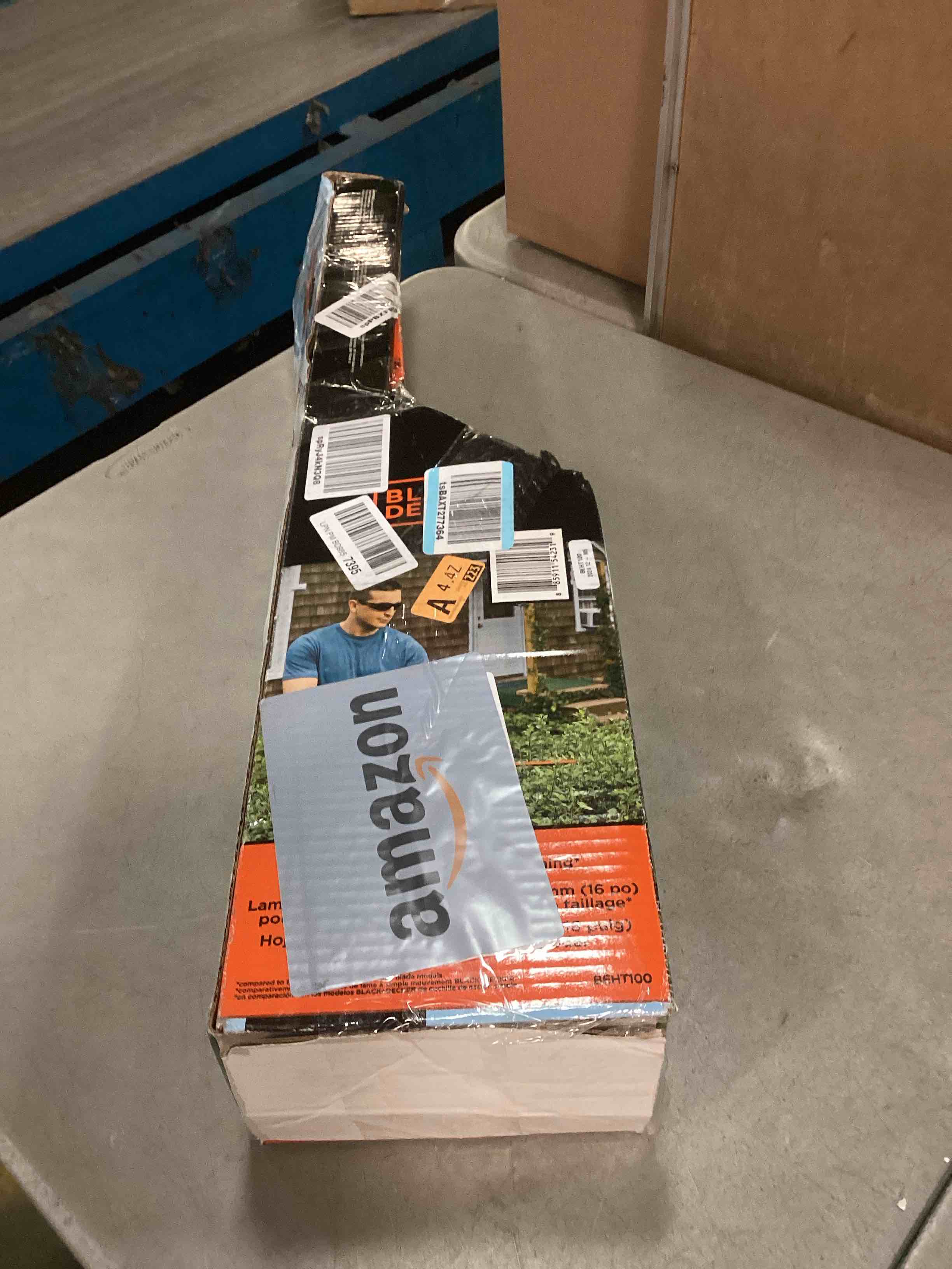 https://s3.amazonaws.com/lotting-images-prod/bidfta/TEA0334288_1728690956641.jpeg