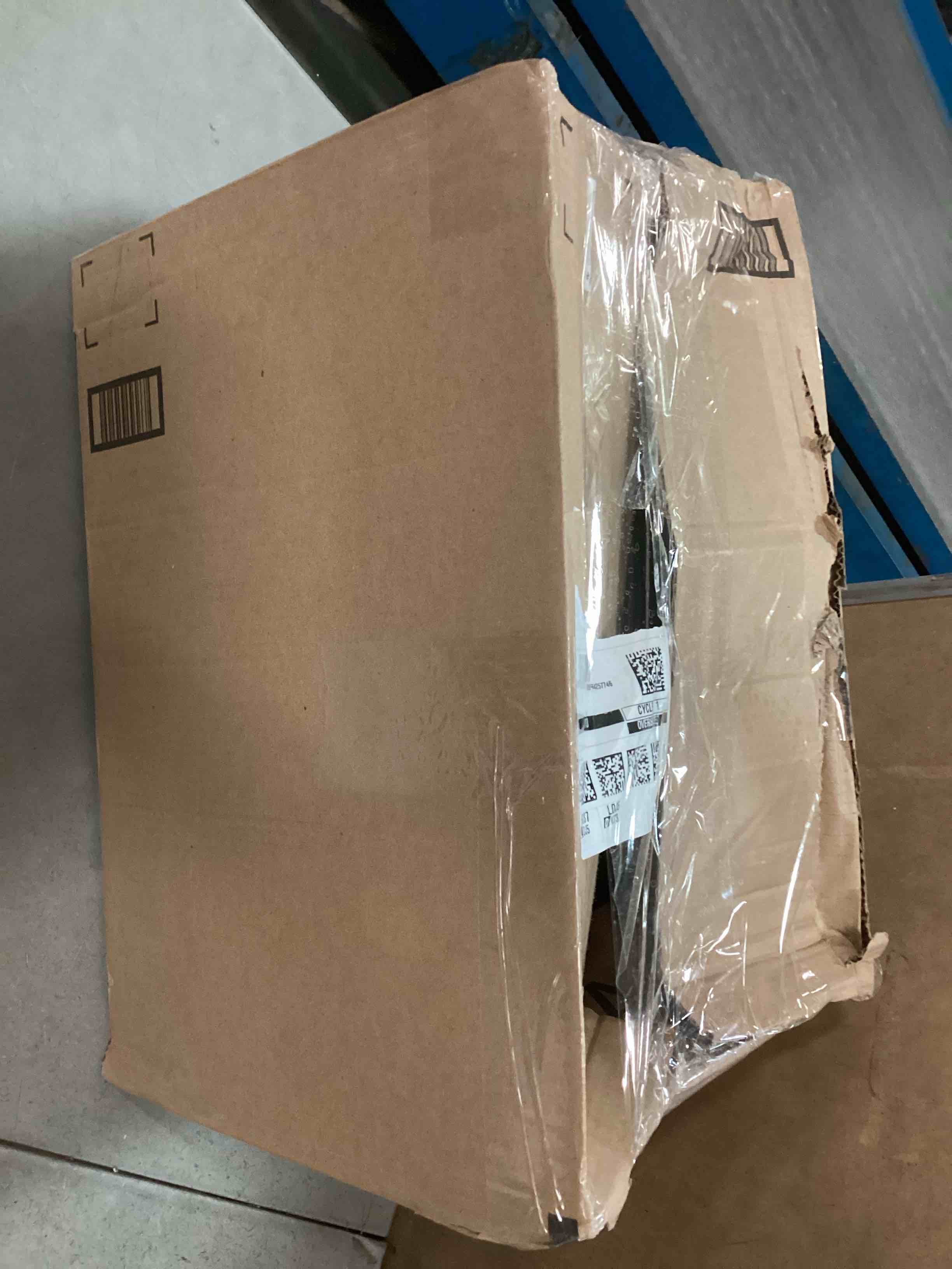 https://s3.amazonaws.com/lotting-images-prod/bidfta/TEA0334416_1728617135002.jpeg