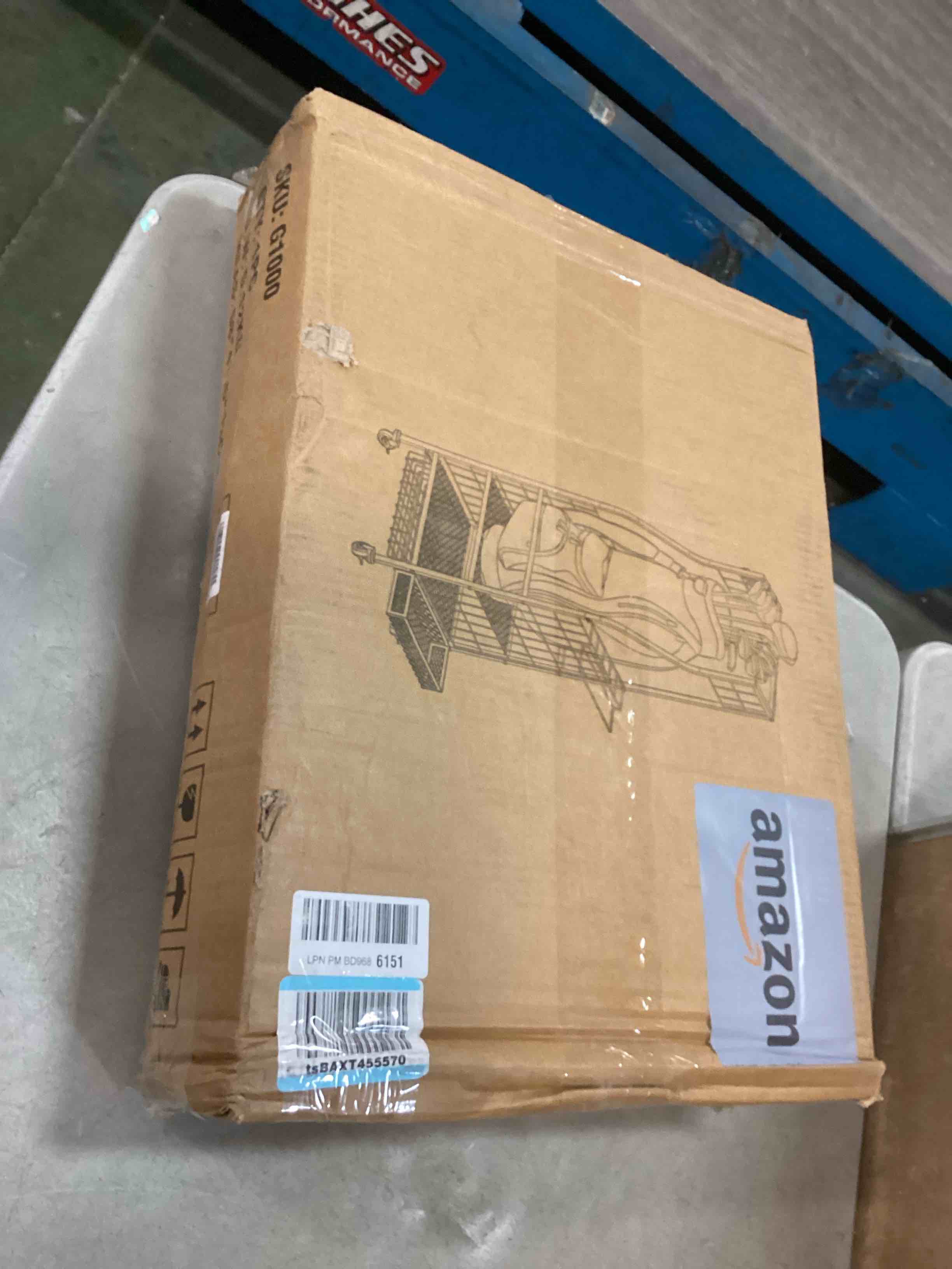 https://s3.amazonaws.com/lotting-images-prod/bidfta/TEA0334451_1728611271286.jpeg