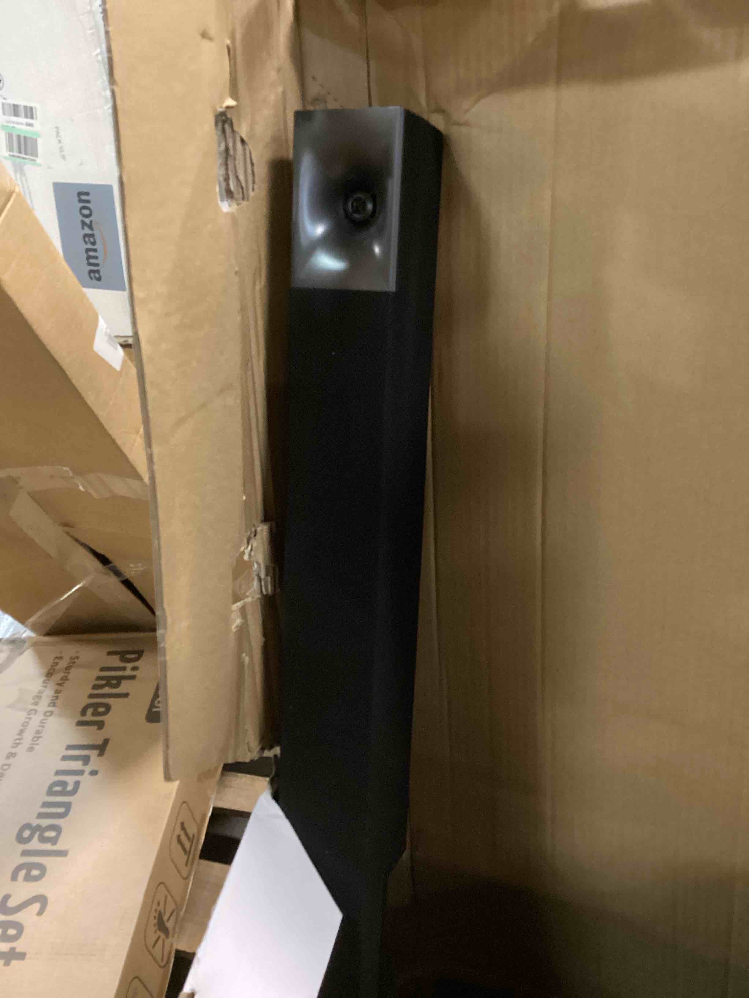 https://s3.amazonaws.com/lotting-images-prod/bidfta/TEA0334810_1728449783563.jpeg
