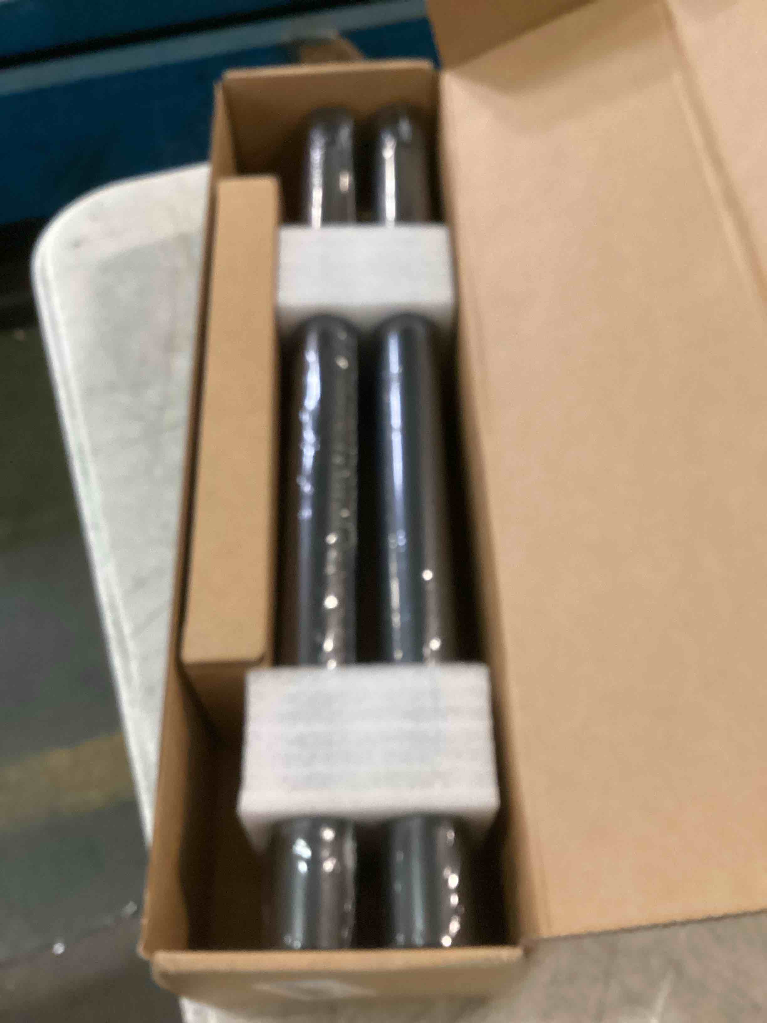 https://s3.amazonaws.com/lotting-images-prod/bidfta/TEA0335231_1728146530898.jpeg