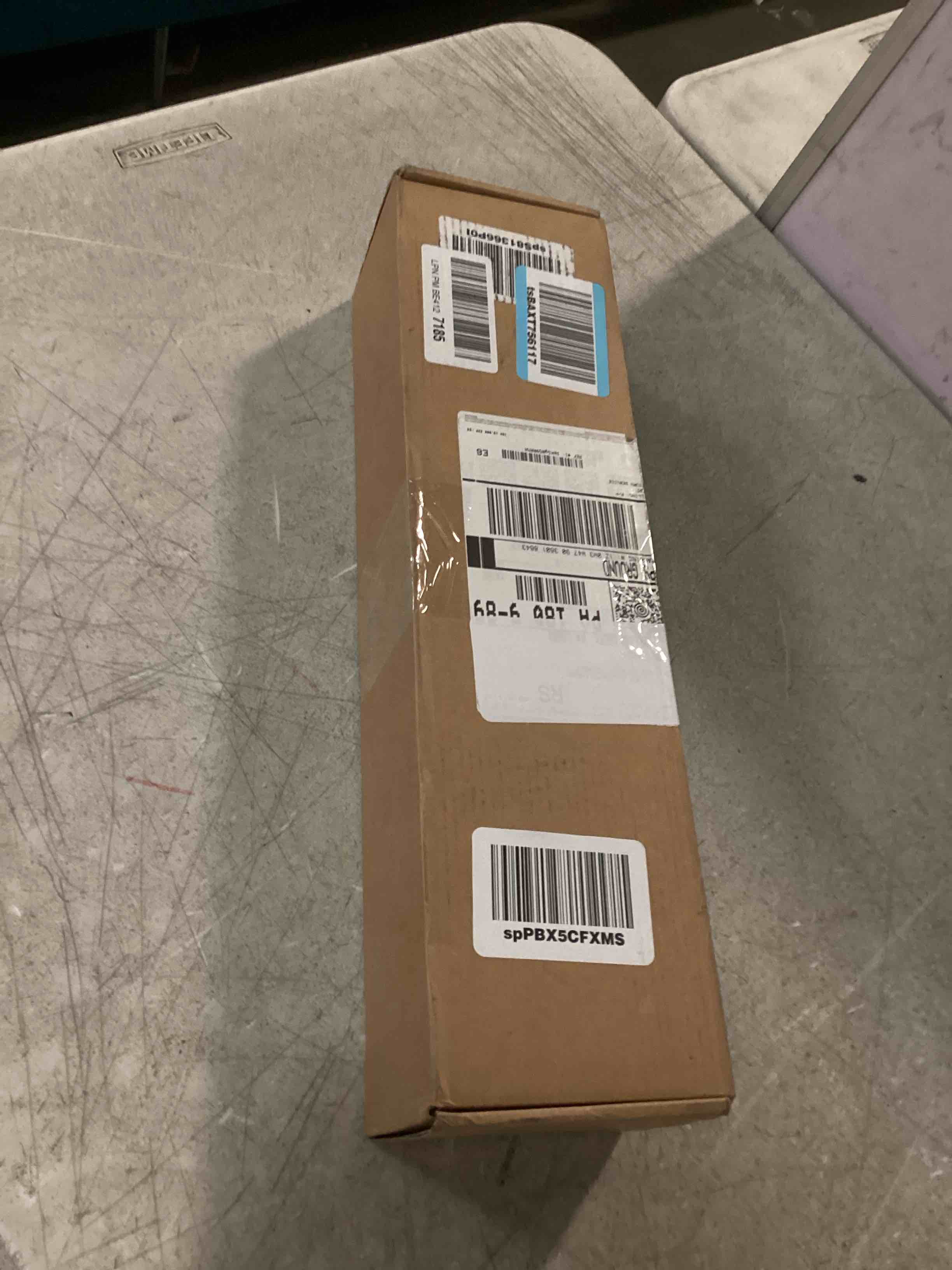 https://s3.amazonaws.com/lotting-images-prod/bidfta/TEA0335231_1728146545492.jpeg